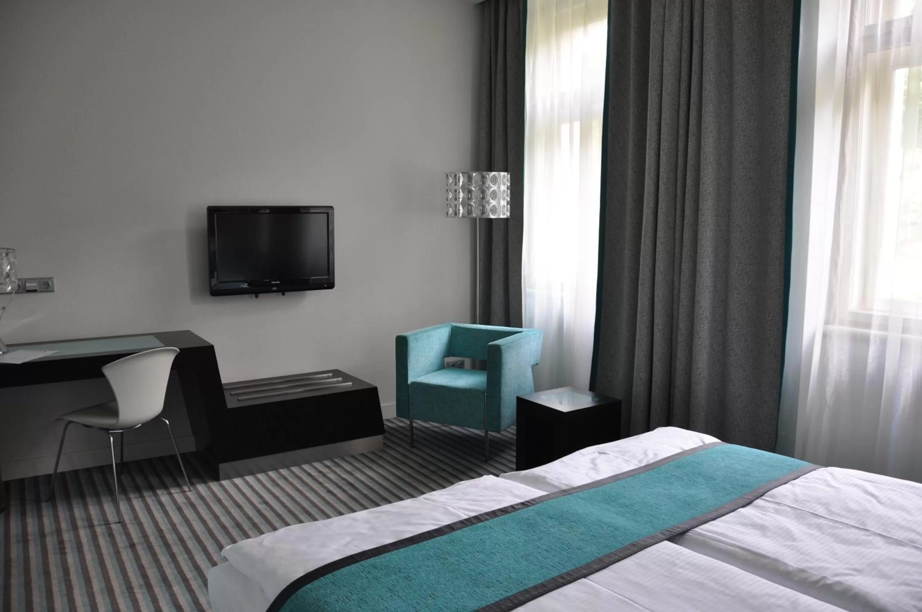 Bed in Red & Blue Design Hotel Prague