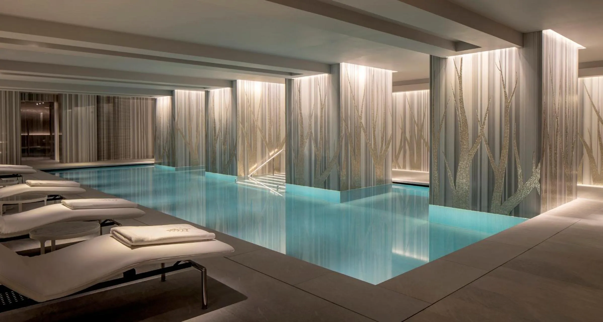 Swimming pool in Four Seasons Hotel London at Tower Bridge