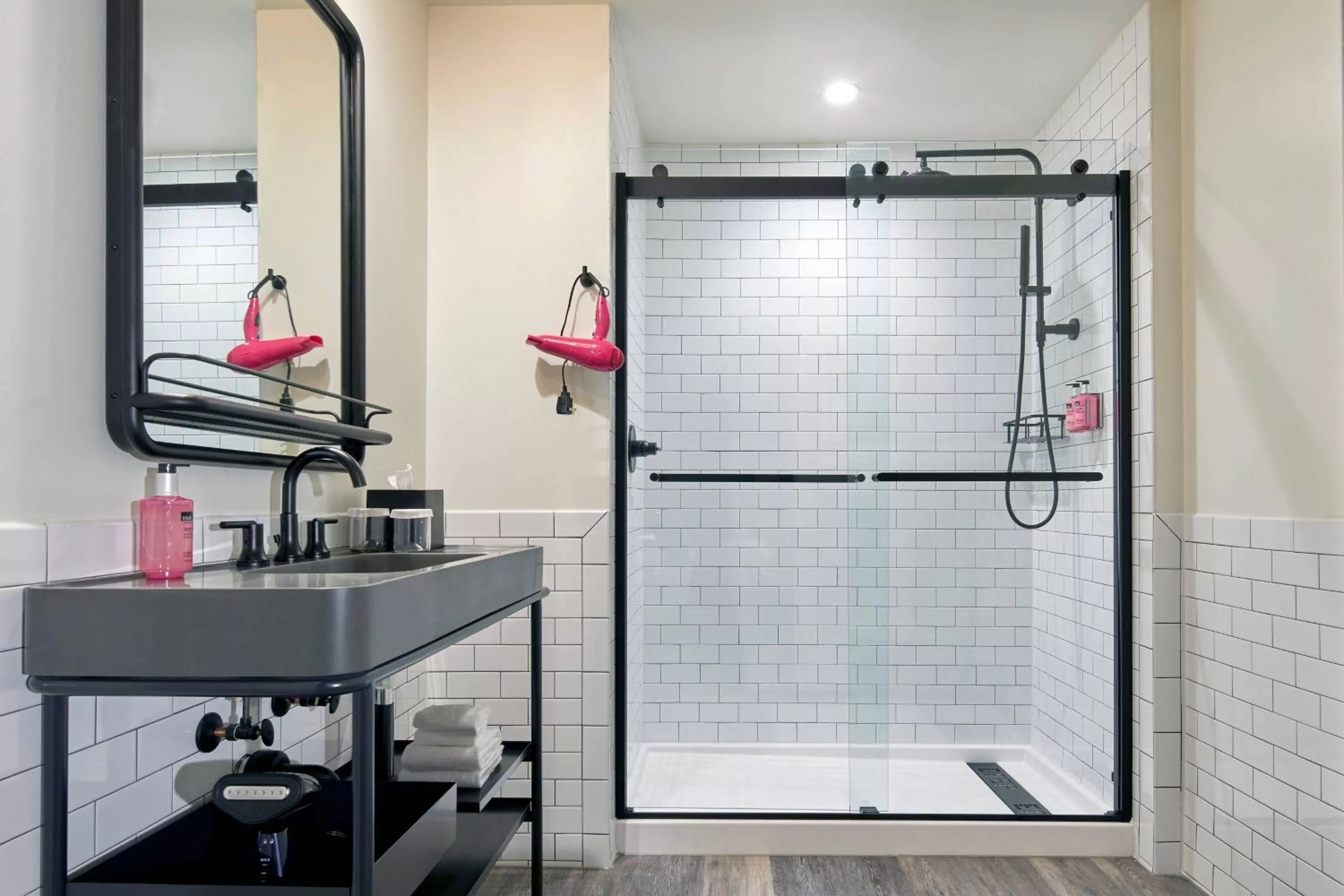 Bathroom in Moxy Columbus Short North