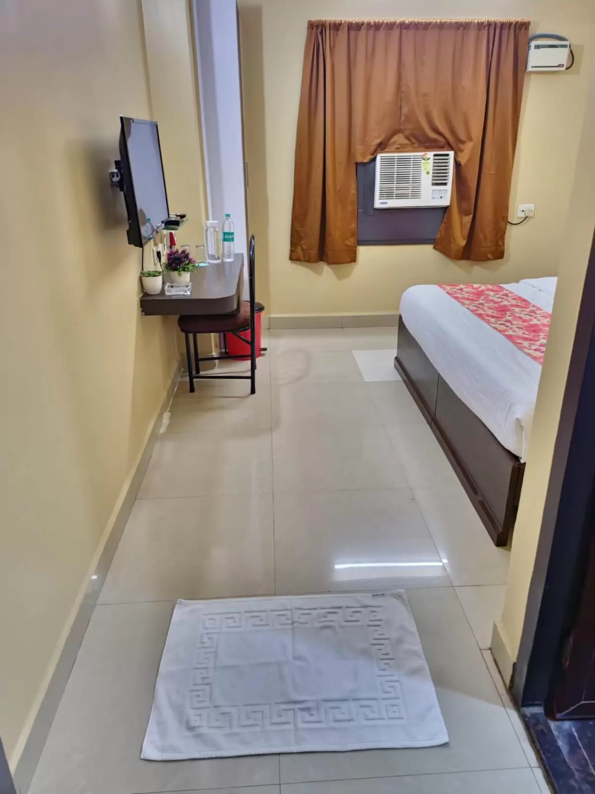 Bed in Bhimas Inn - Near Central Railway Station