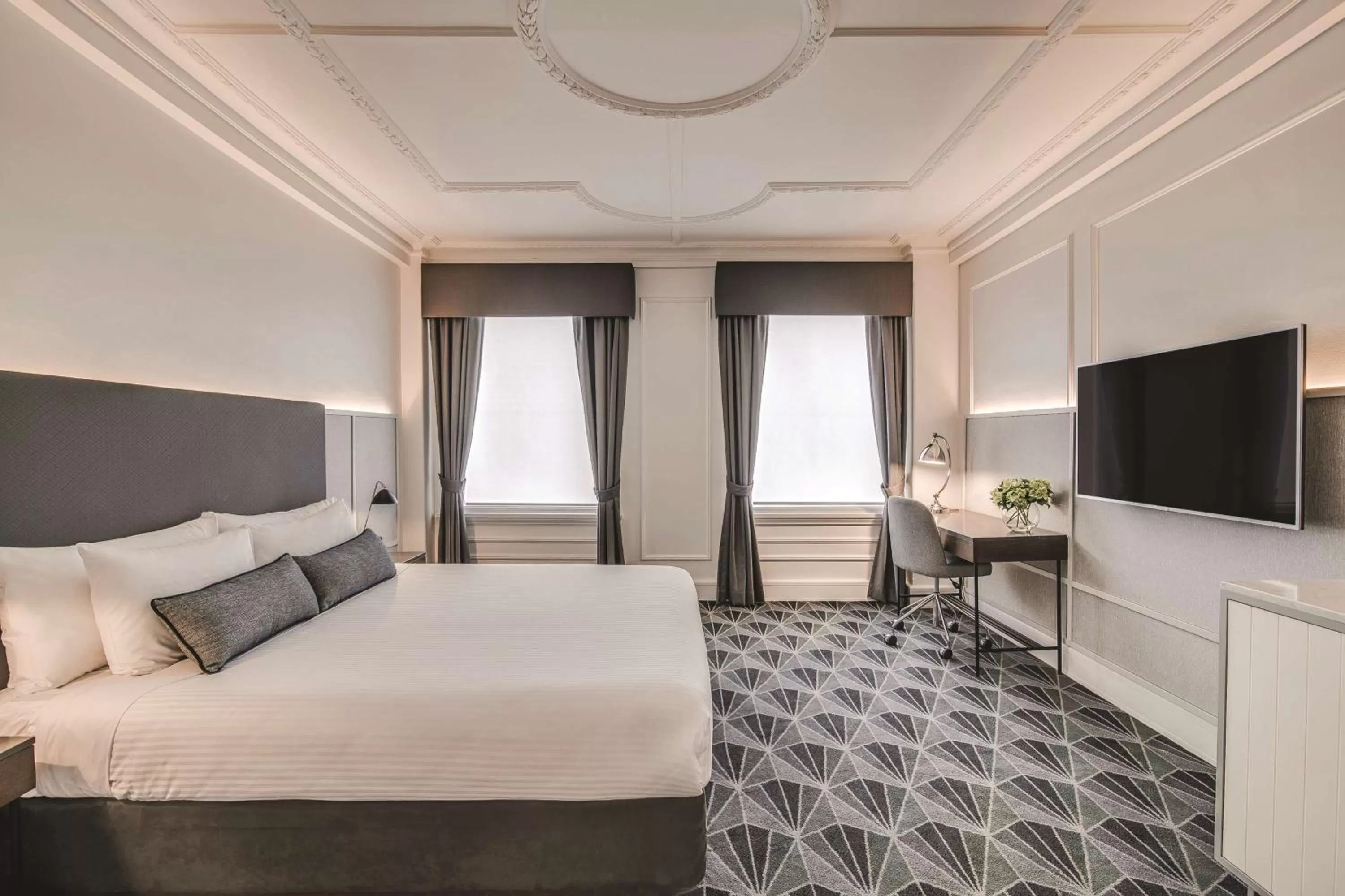 Bedroom, Bed in The Savoy Hotel on Little Collins Melbourne