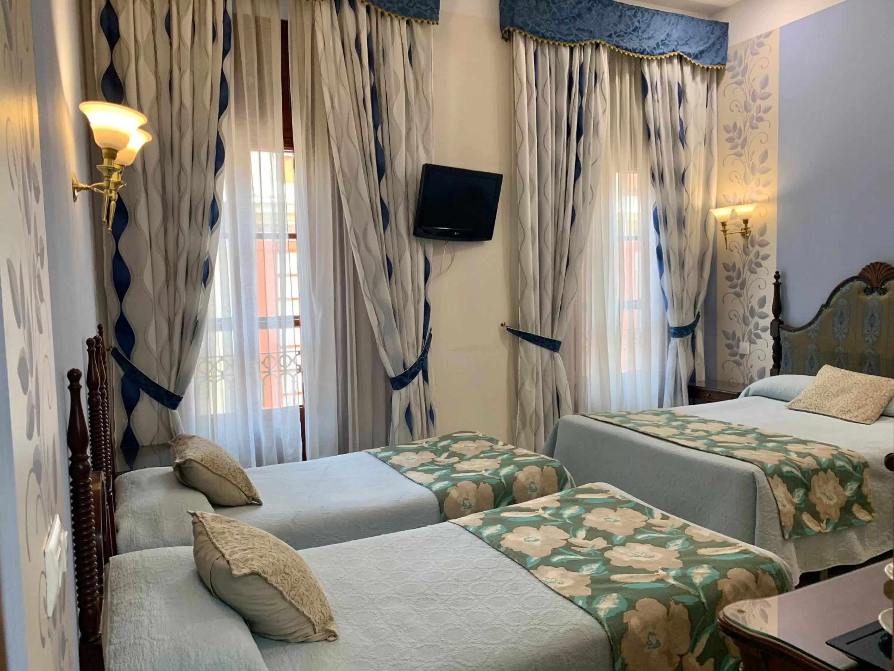 Bed in Hotel Europa Boutique Sevilla