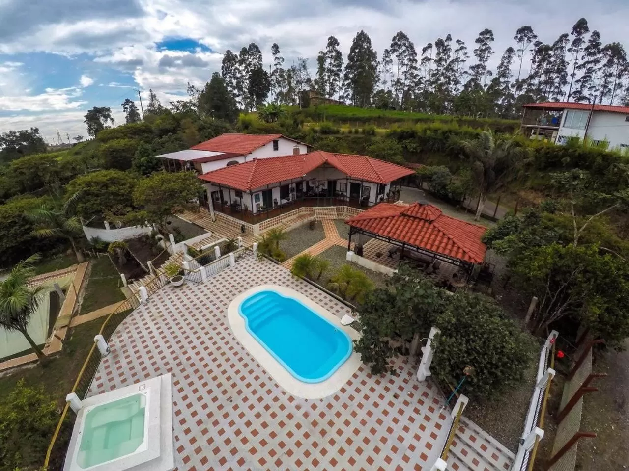 Area and facilities, Pool View in Finca Campestre La Adelita B&B