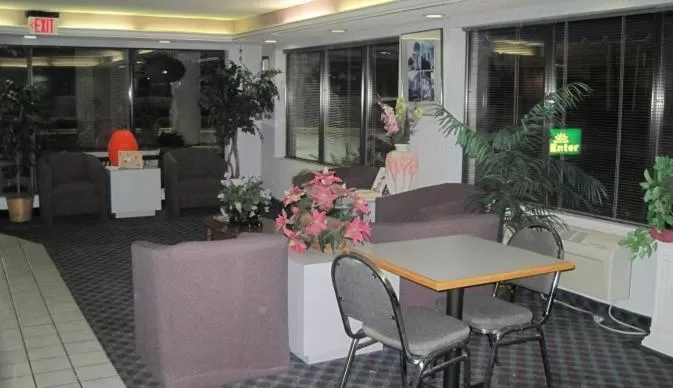 Lobby or reception in Bestway Inn