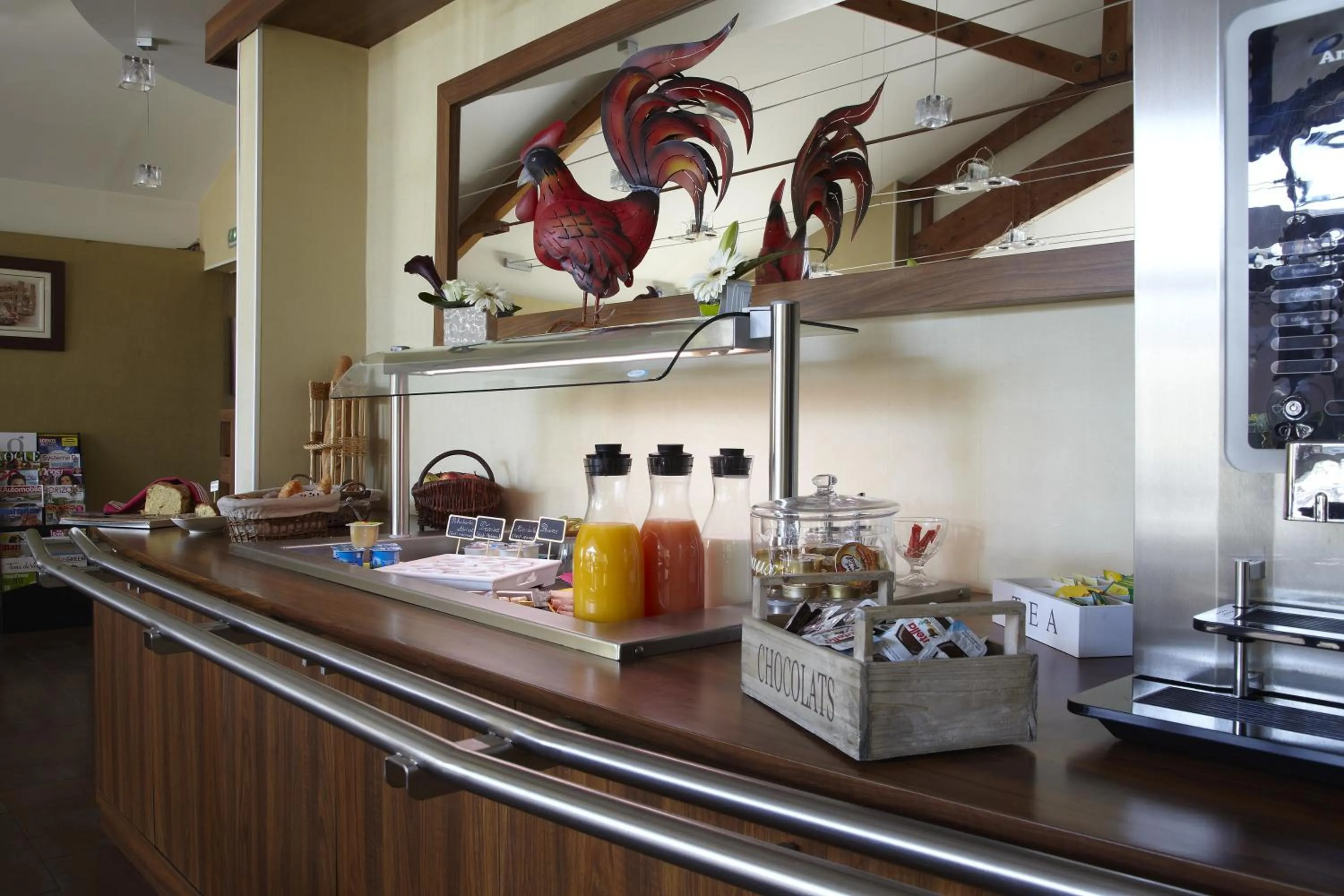 Other in Contact Hotel Atoll