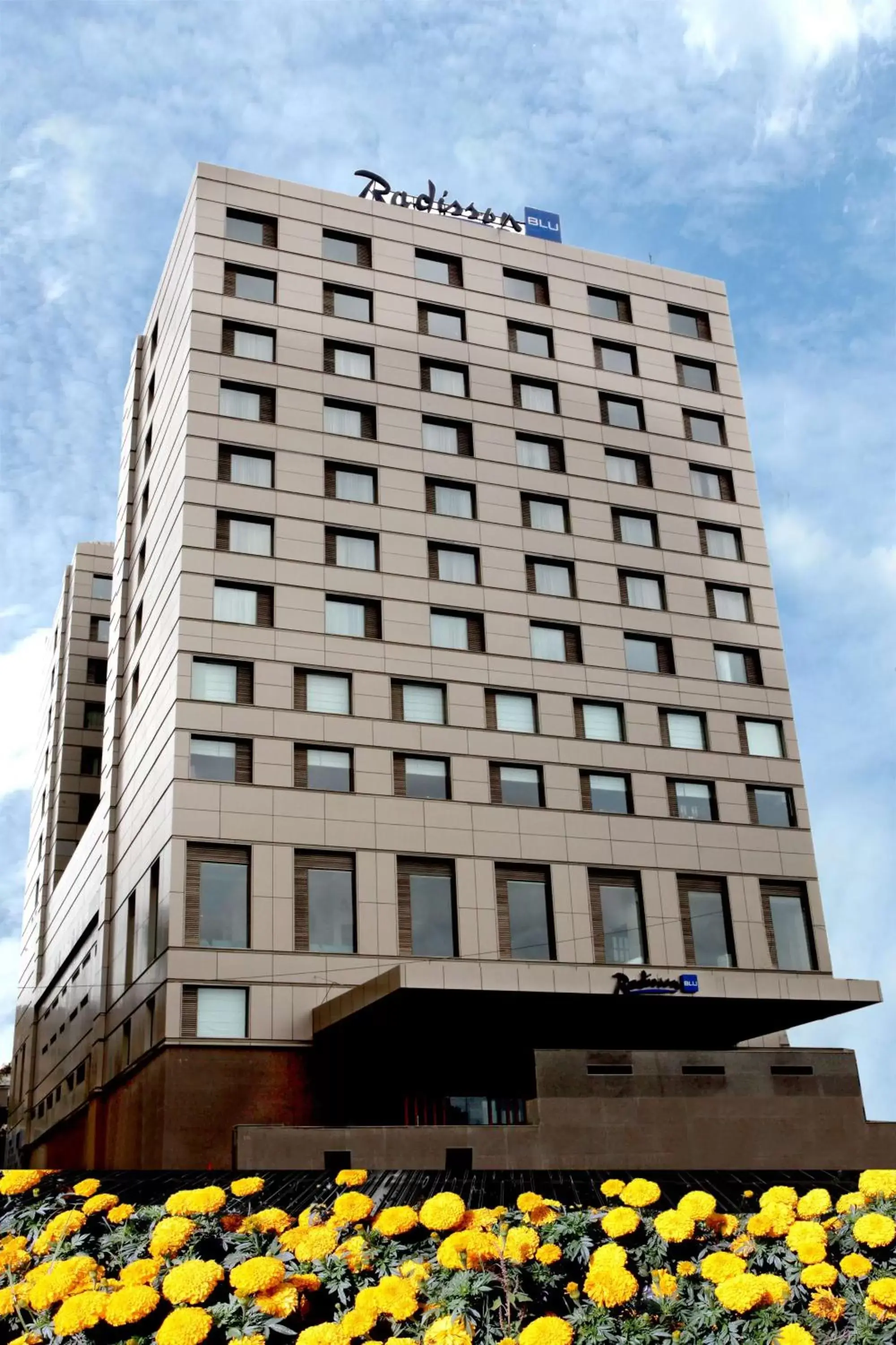 Radisson Blu Hotel Chennai City Centre Radisson Blu Hotel Chennai City Centre