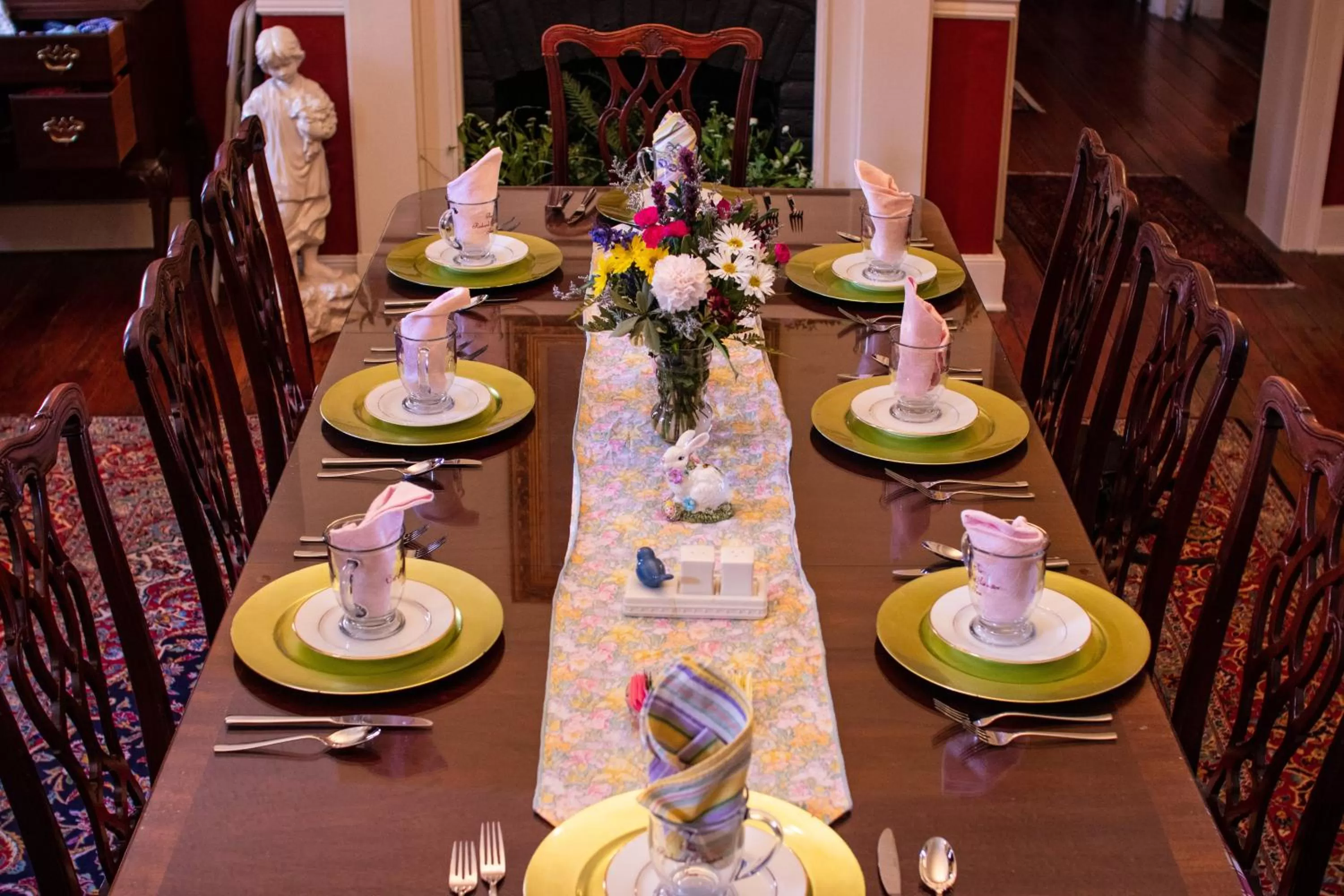 The Richard Johnston Inn & 1890 Caroline House