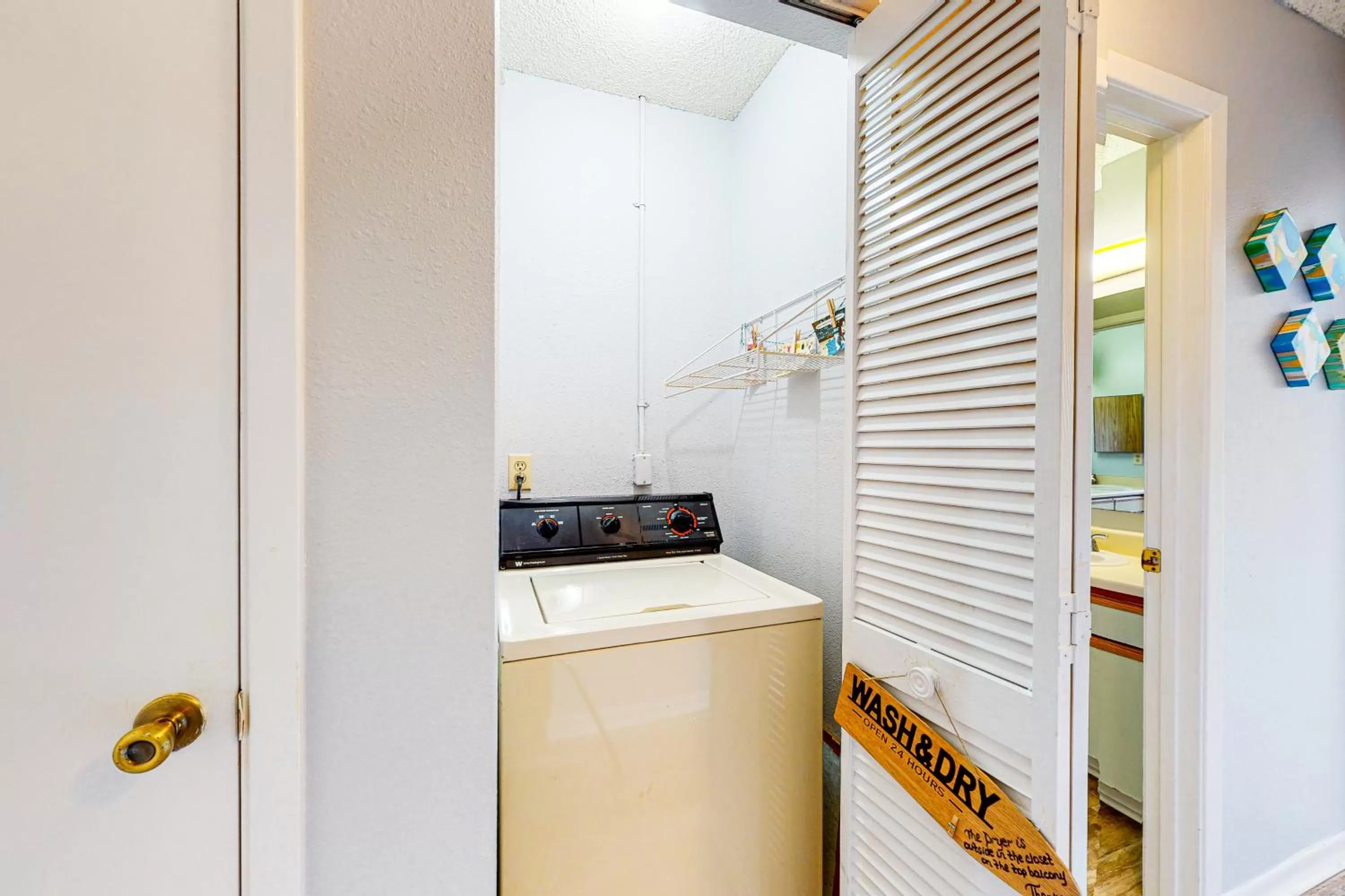 Kitchen/Kitchenette in Beachwalk Condos #14F