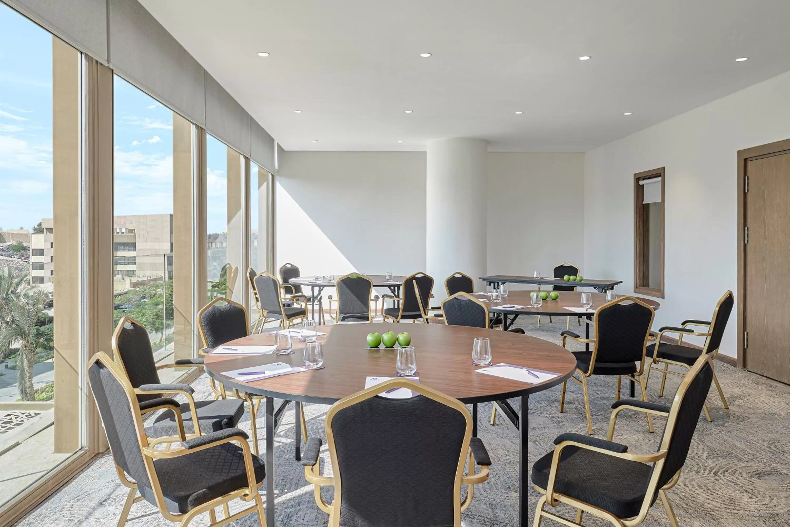 Business facilities in Hyatt Regency Cairo West