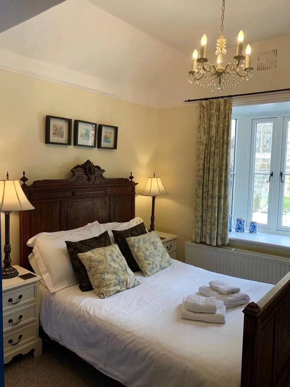 Bedroom, Bed in Gothic House