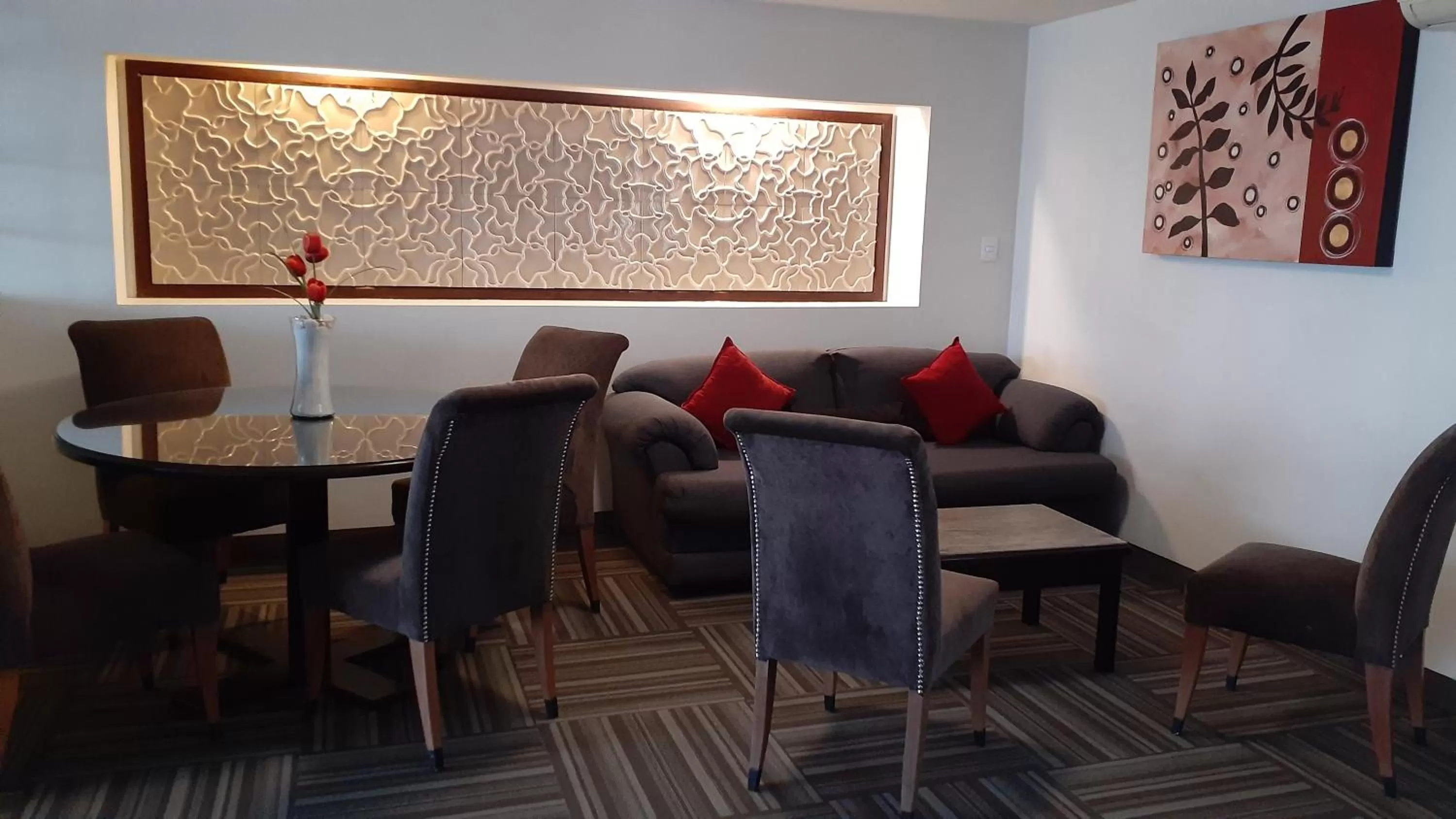 Balcony/Terrace in Ramada Plaza by Wyndham Leon