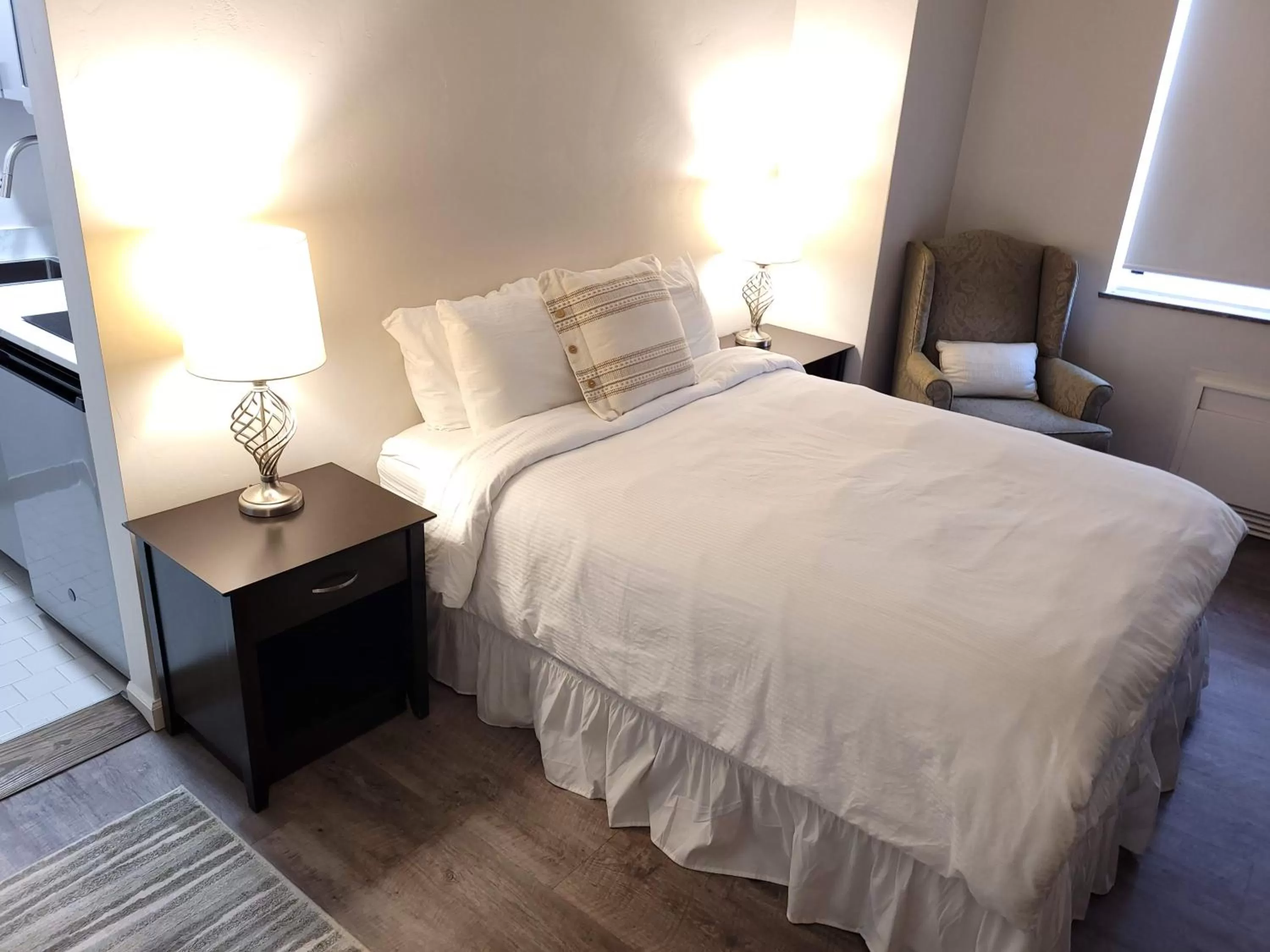 Queen Studio - Disability Access in Hotel Phillips