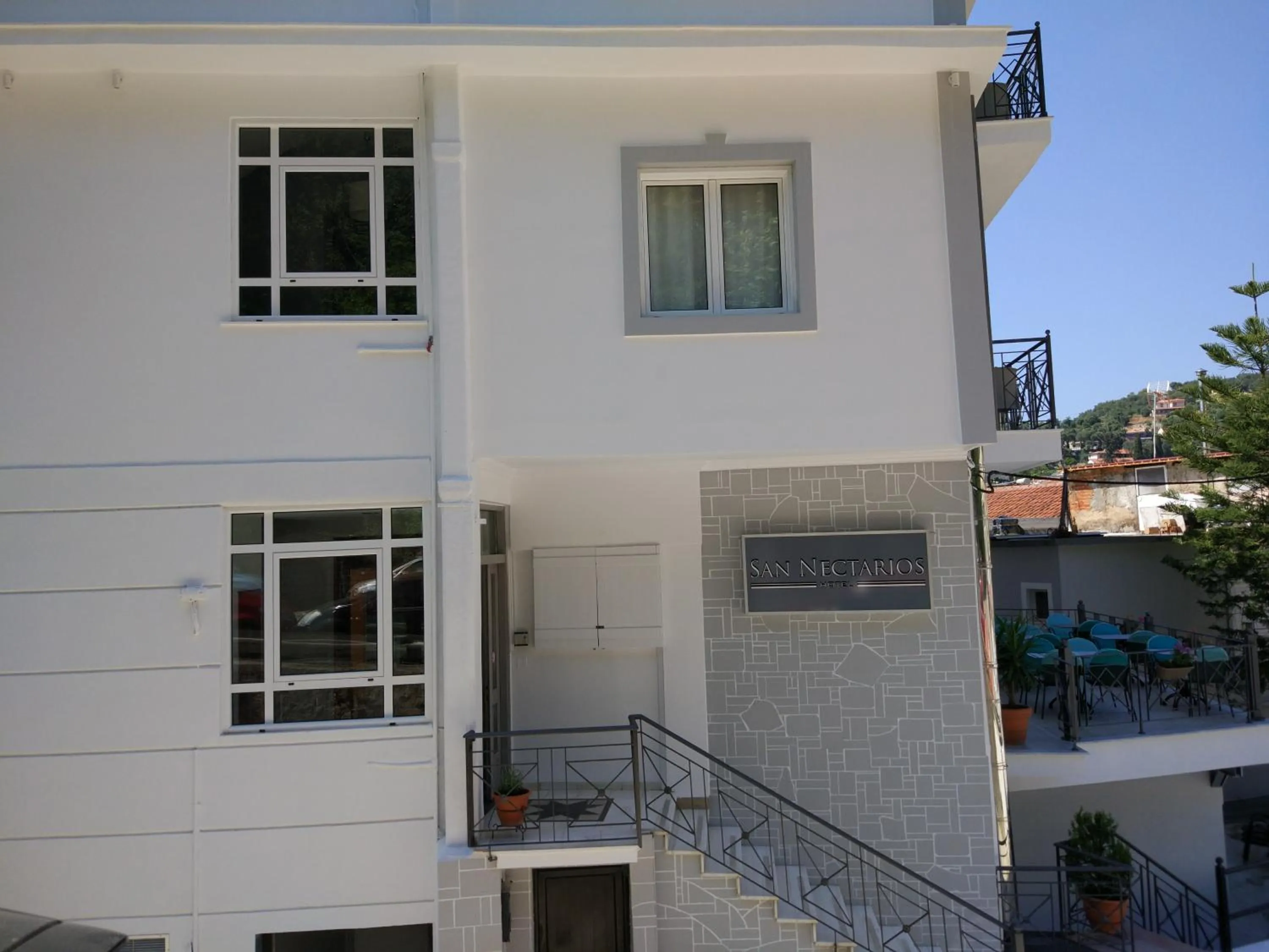 Facade/entrance in San Nectarios
