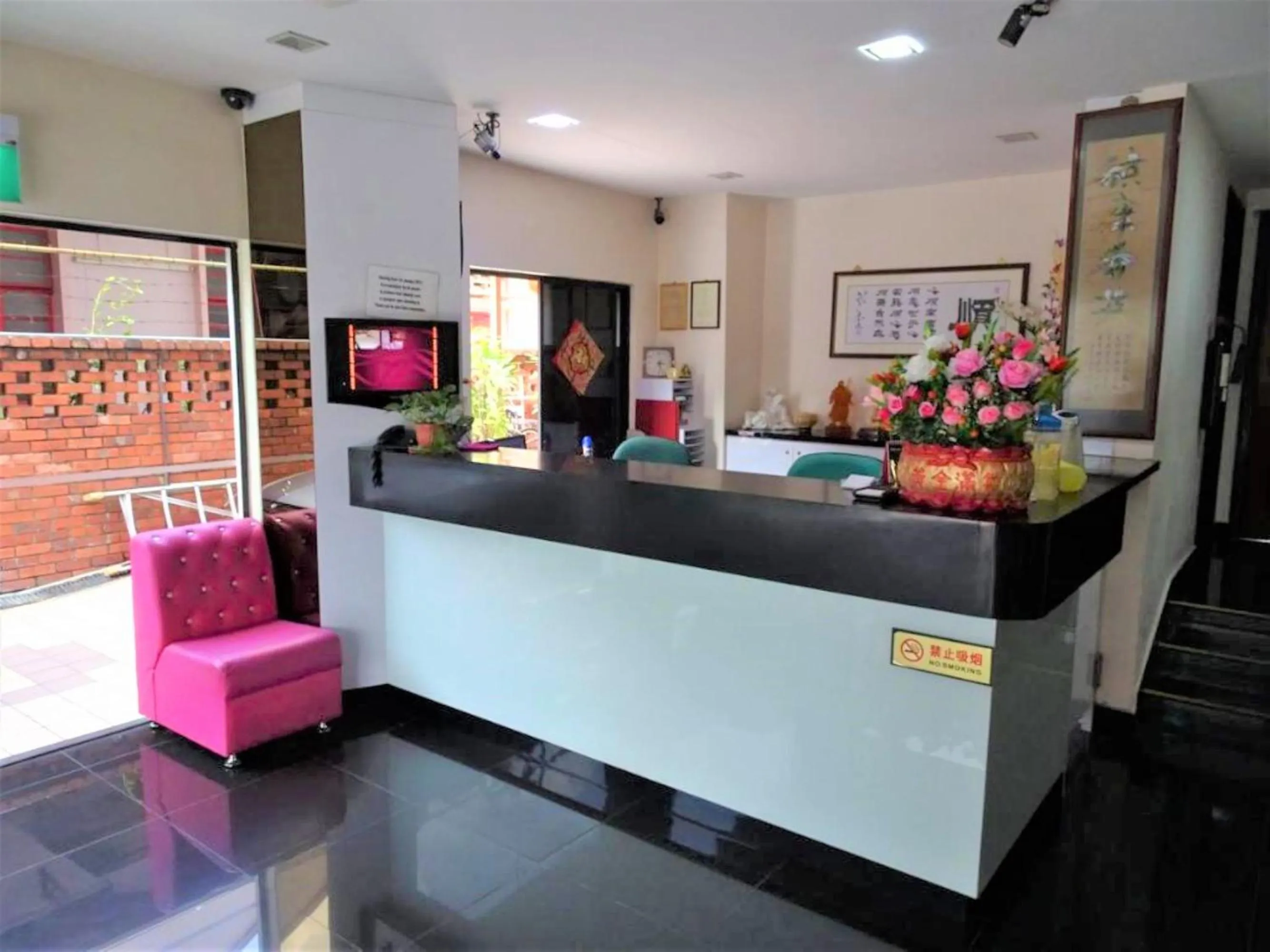 Lobby or reception in SENG WAH HOTEL