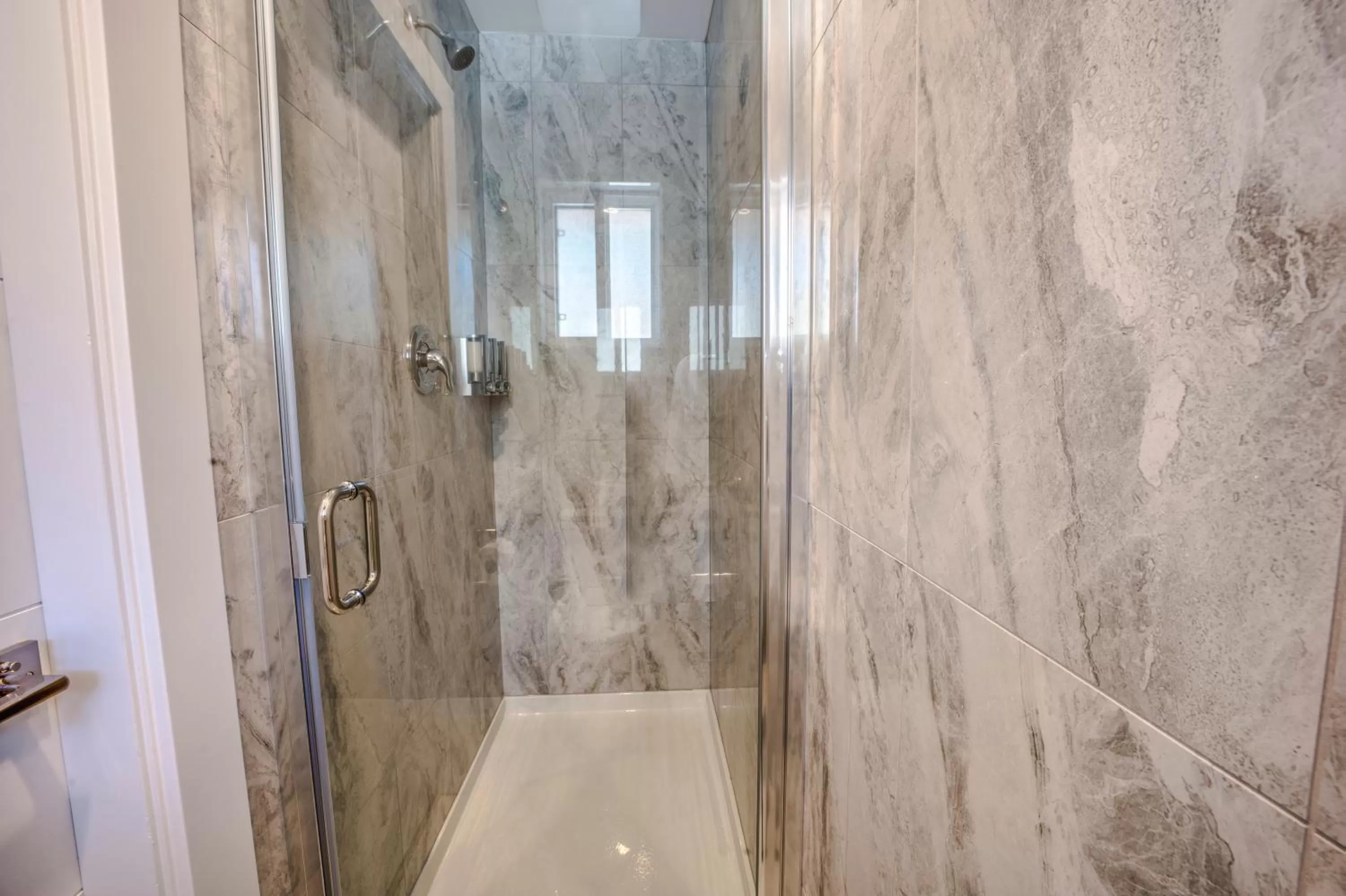 Shower in Harrison Grand Motel