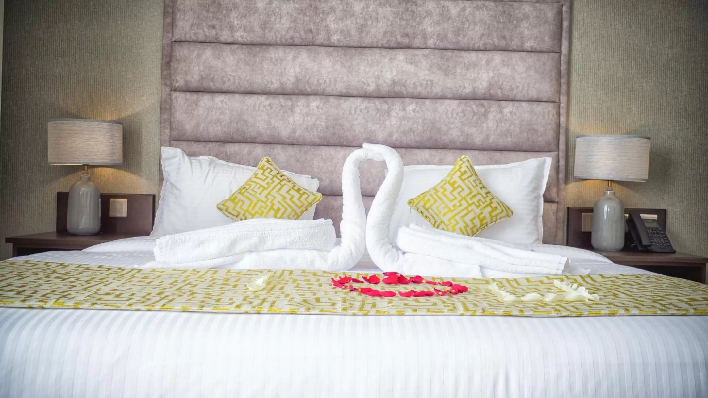 Bed in Fairways Hotel Kisumu