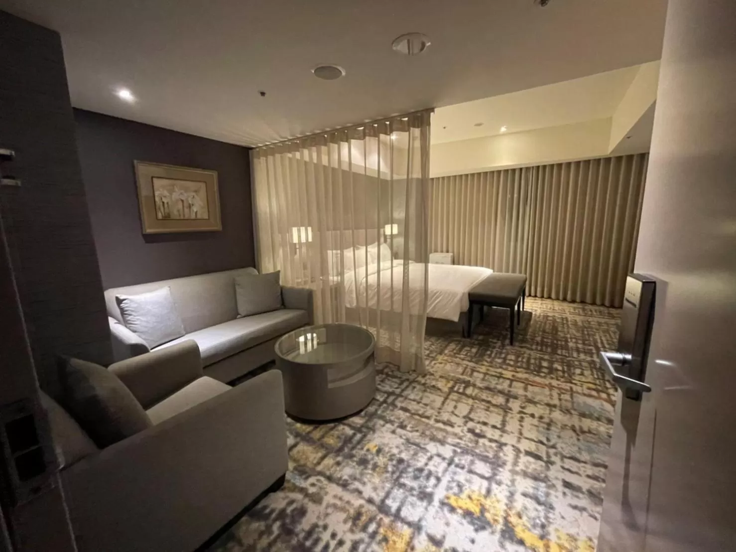 Living room in Taipei Fullerton Hotel - South