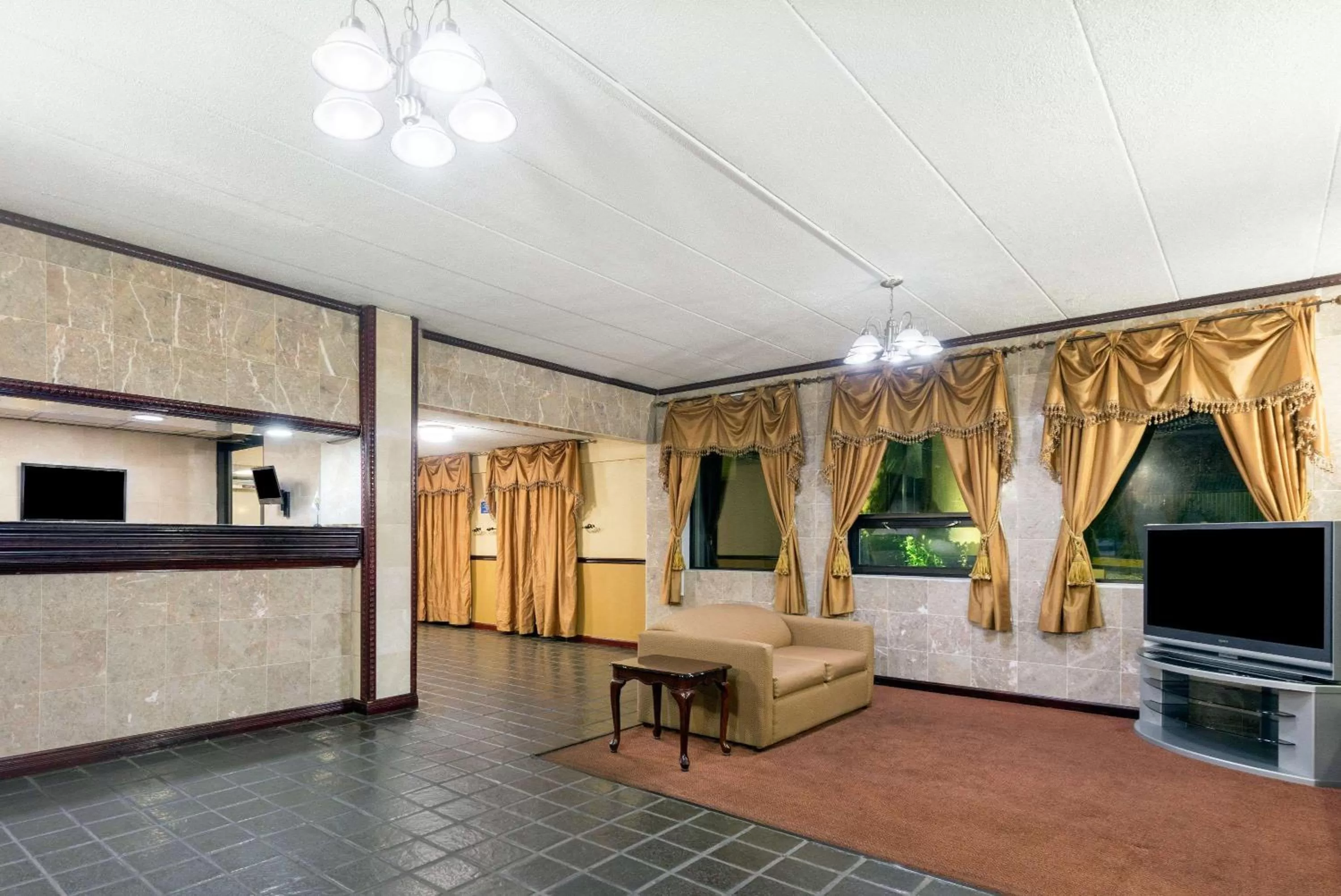 Lobby or reception in Days Inn by Wyndham Hagerstown I-70
