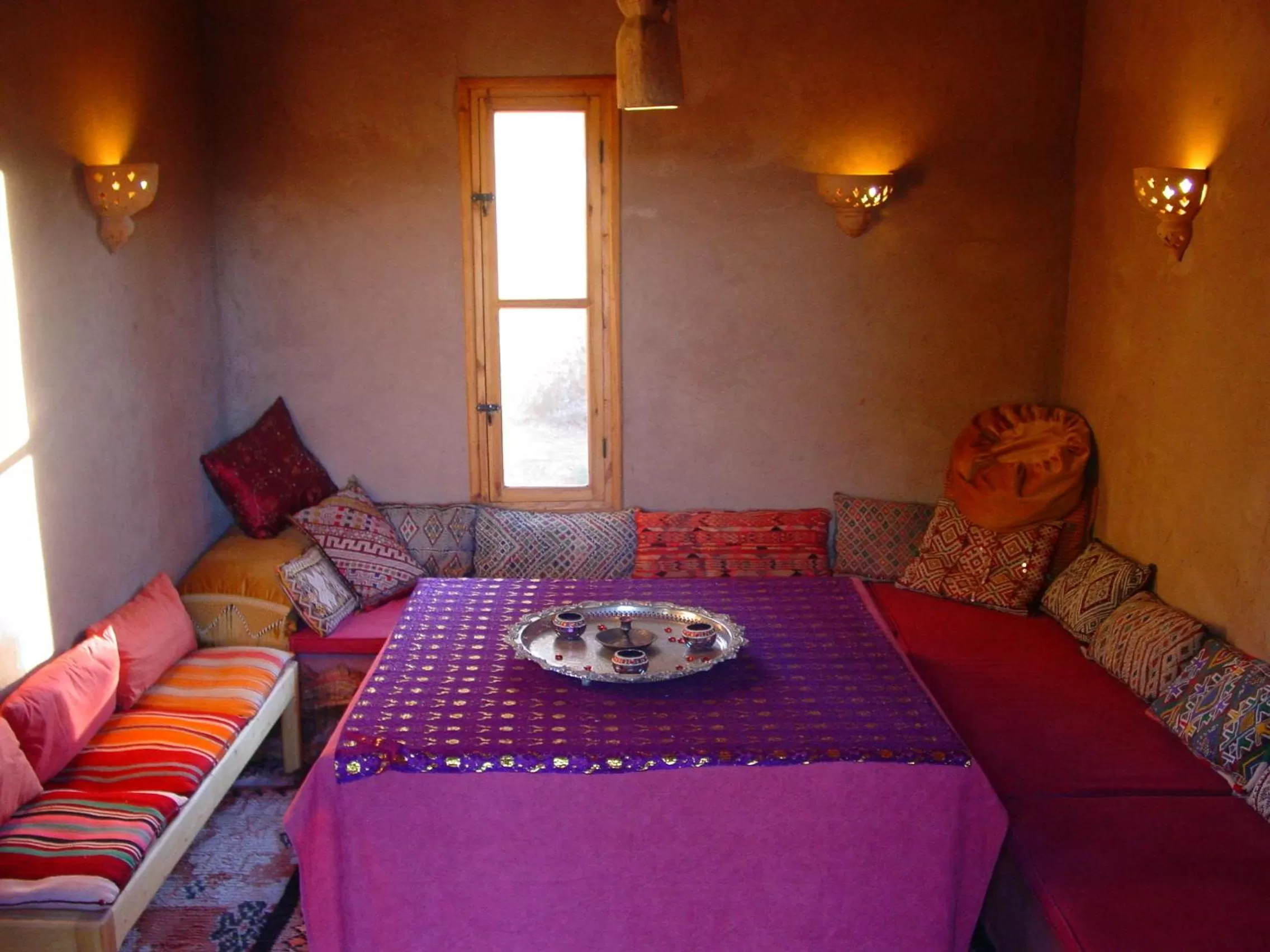 Restaurant/places to eat, Seating Area in Dar Paru