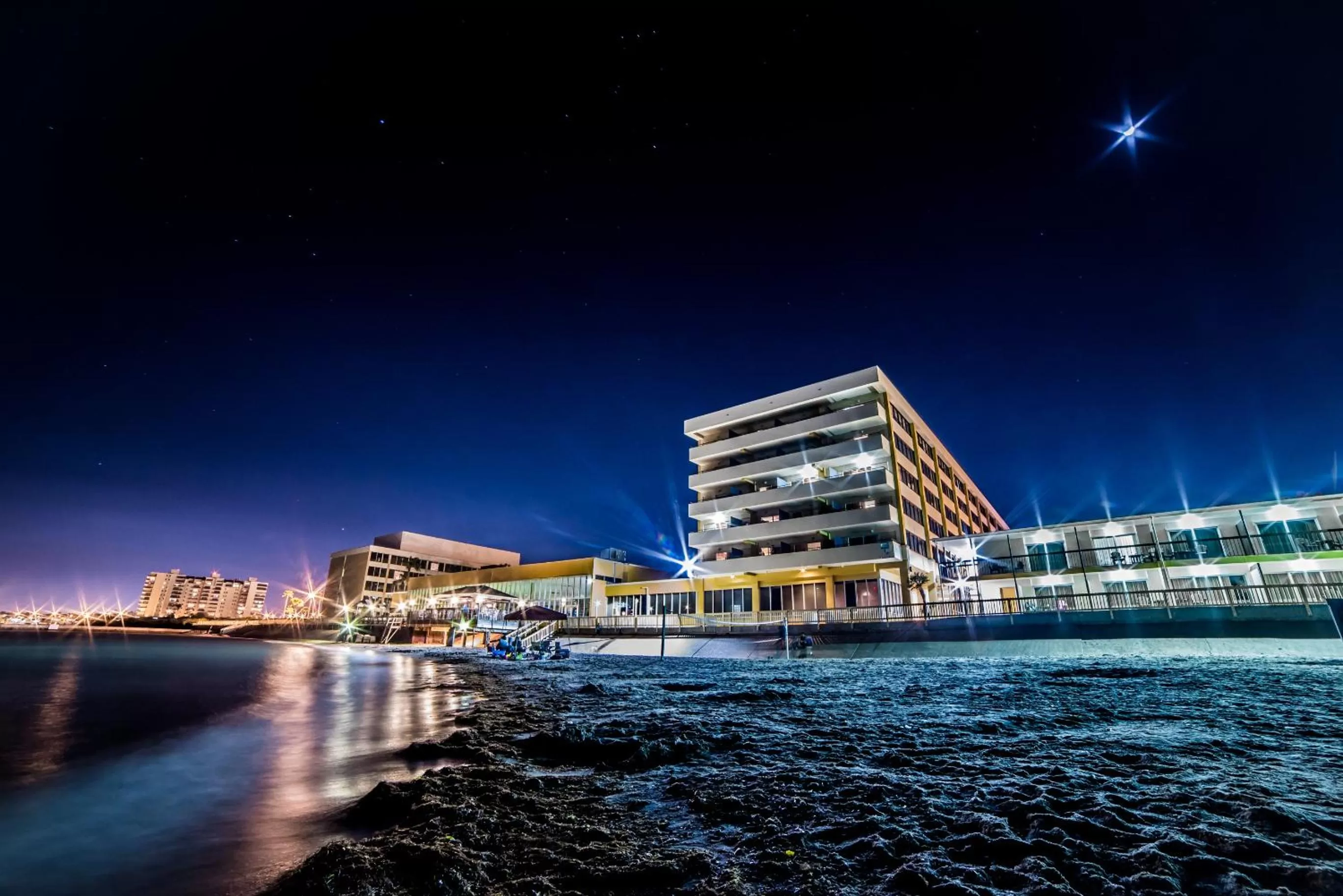 Property building in Emerald Beach Hotel Corpus Christi