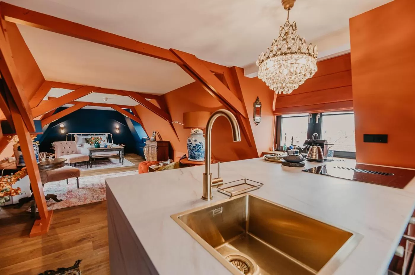 Kitchen or kitchenette in Boutique Hotel Zeeuws-Meisje