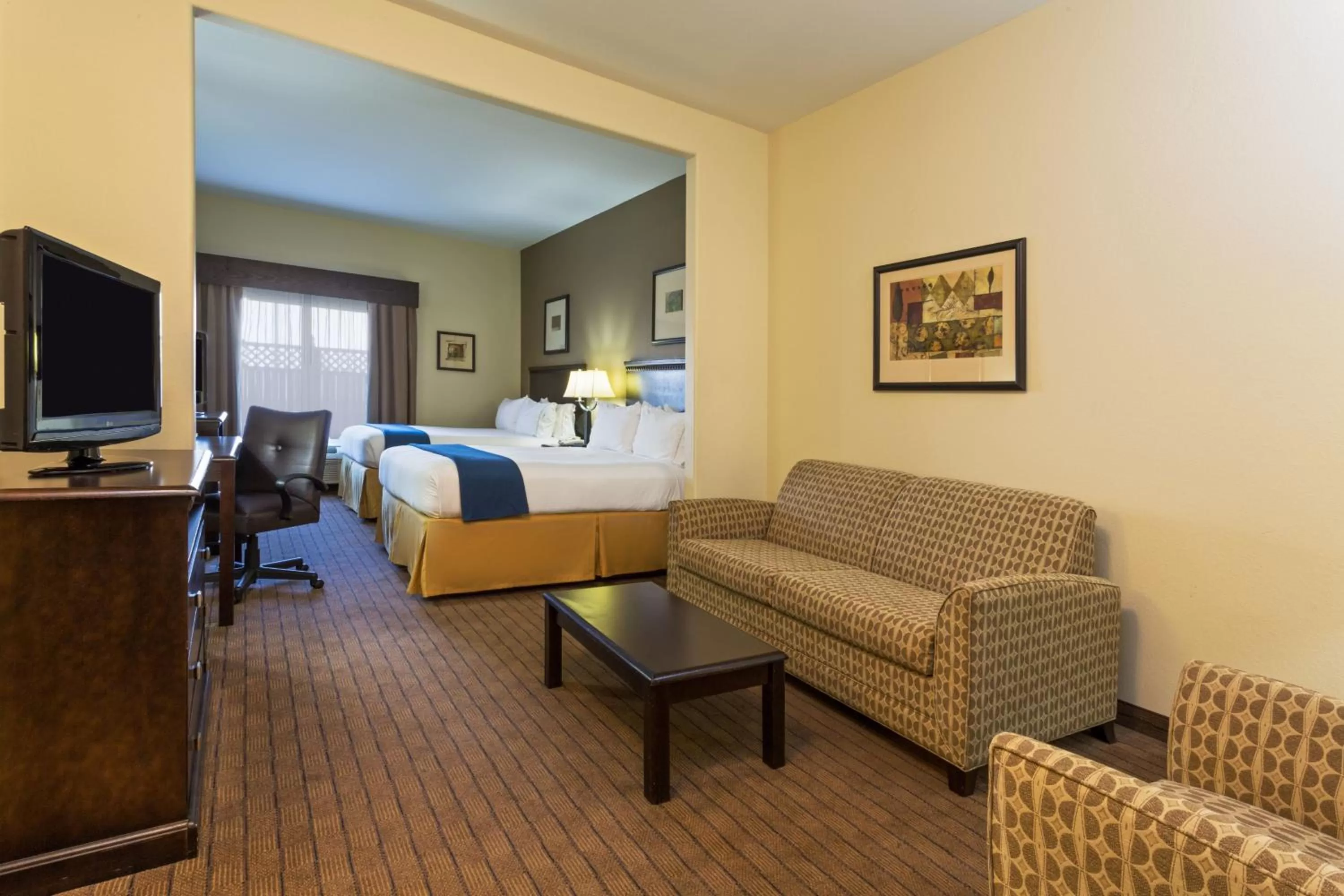Photo of the whole room in Holiday Inn Express & Suites Moultrie by IHG