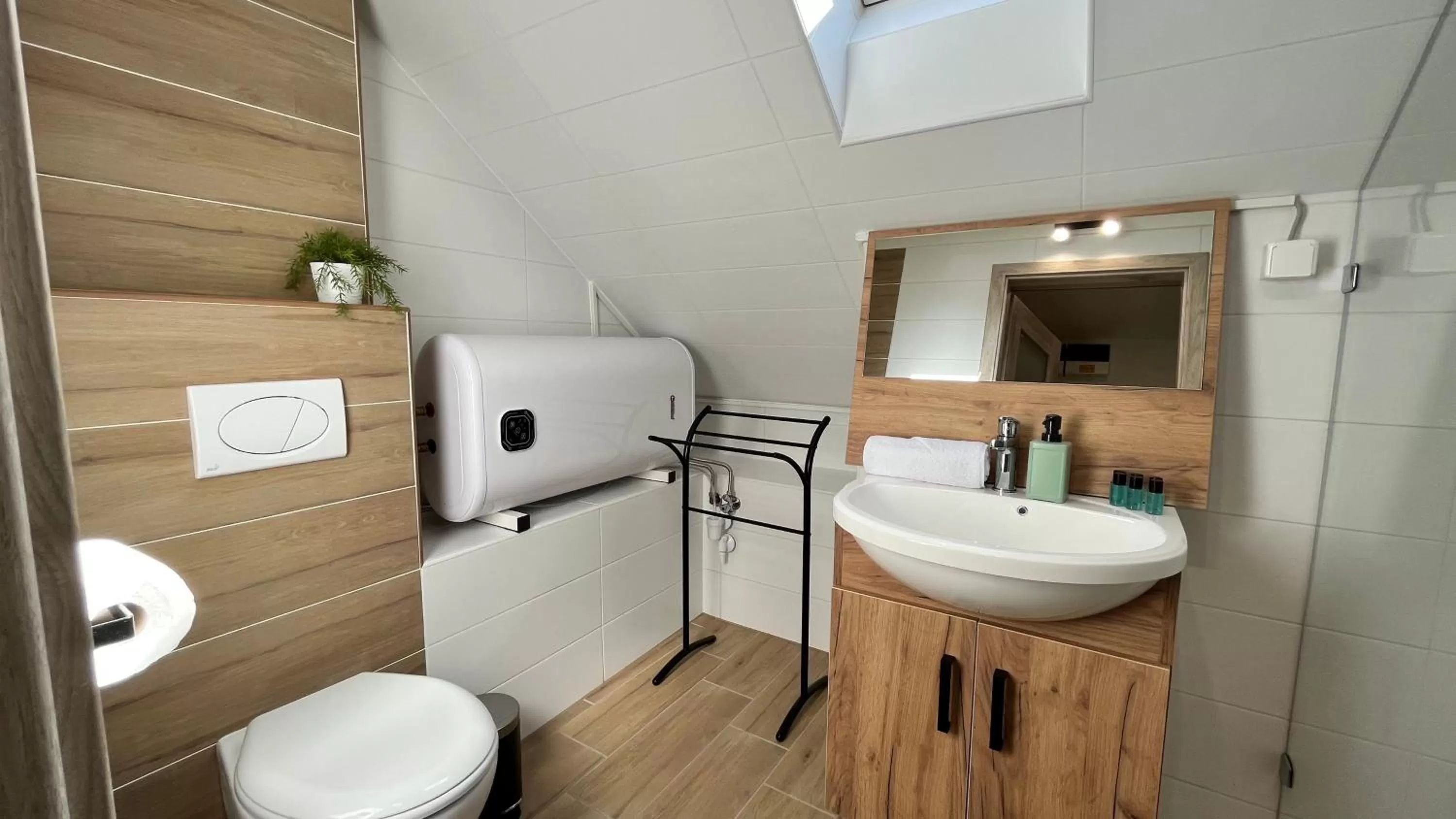 Shower in Rezidex Apartmanház