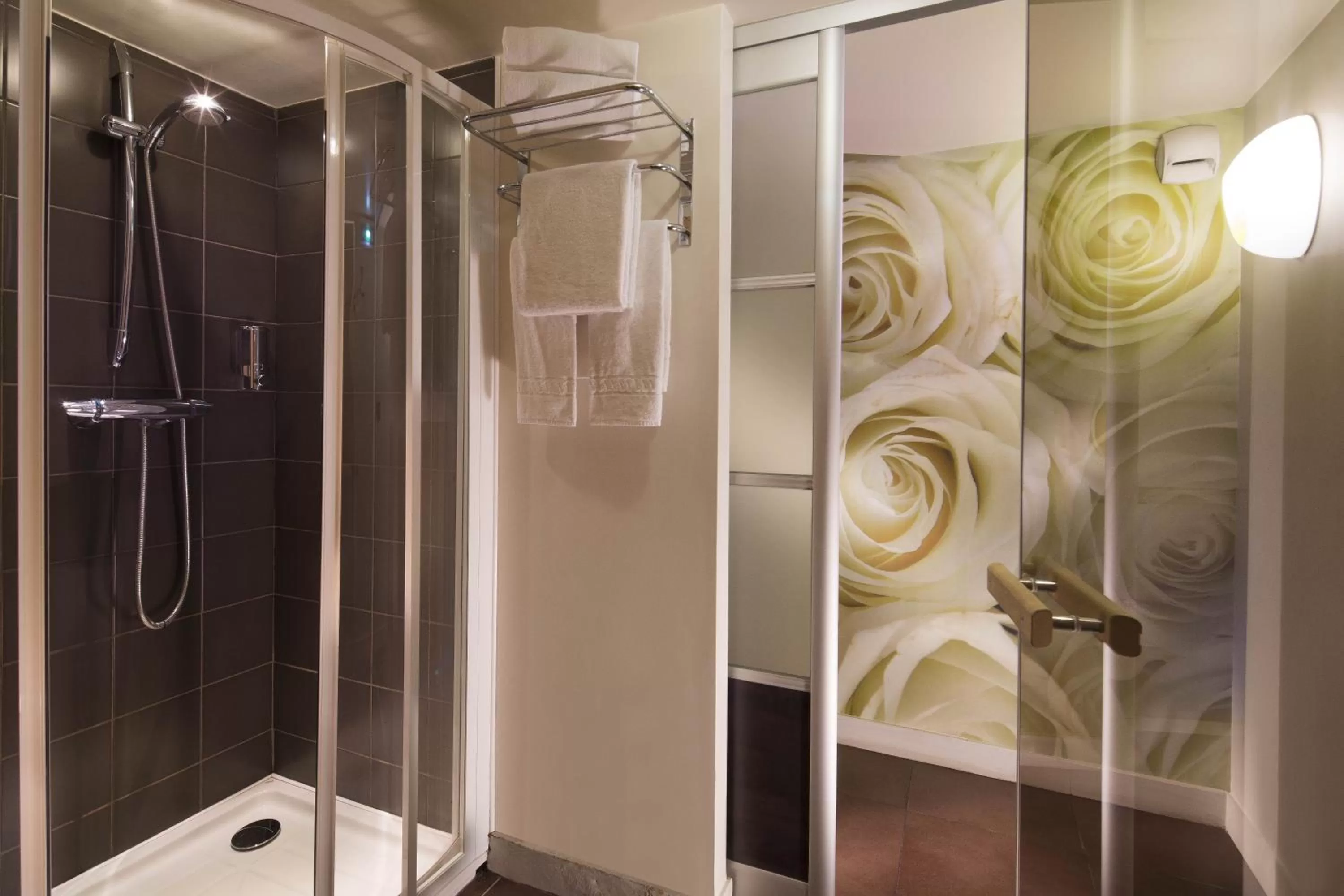 Bathroom in Hôtel Le Fabe