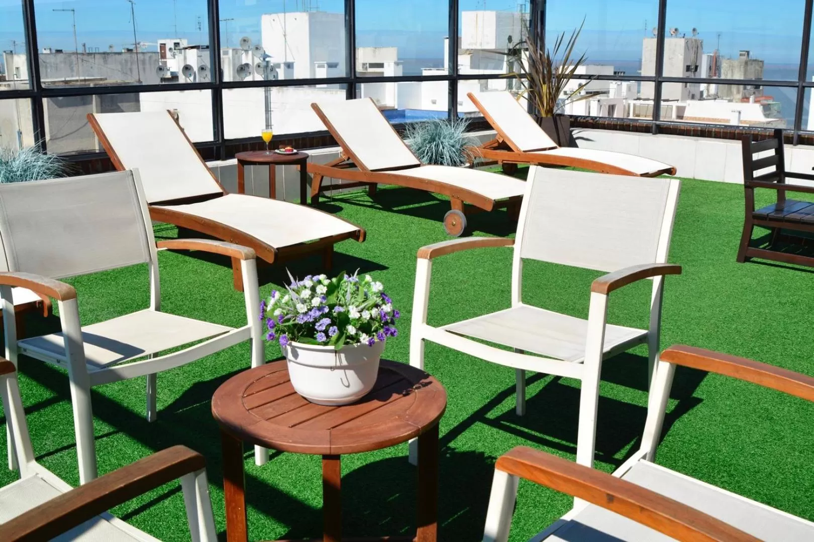 Balcony/Terrace in Pocitos Plaza Hotel