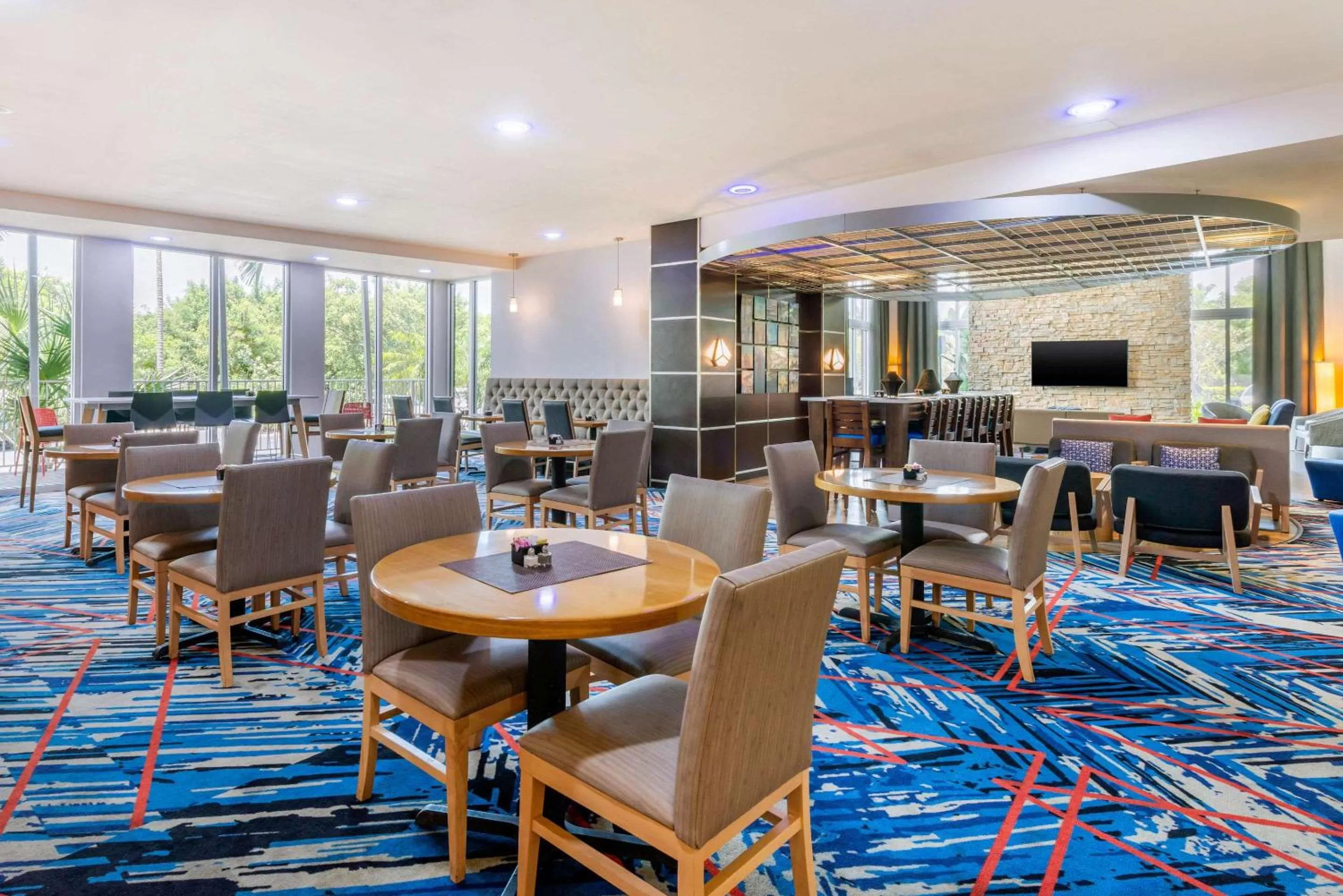 Restaurant/places to eat in Cambria Hotel Ft Lauderdale, Airport South & Cruise Port