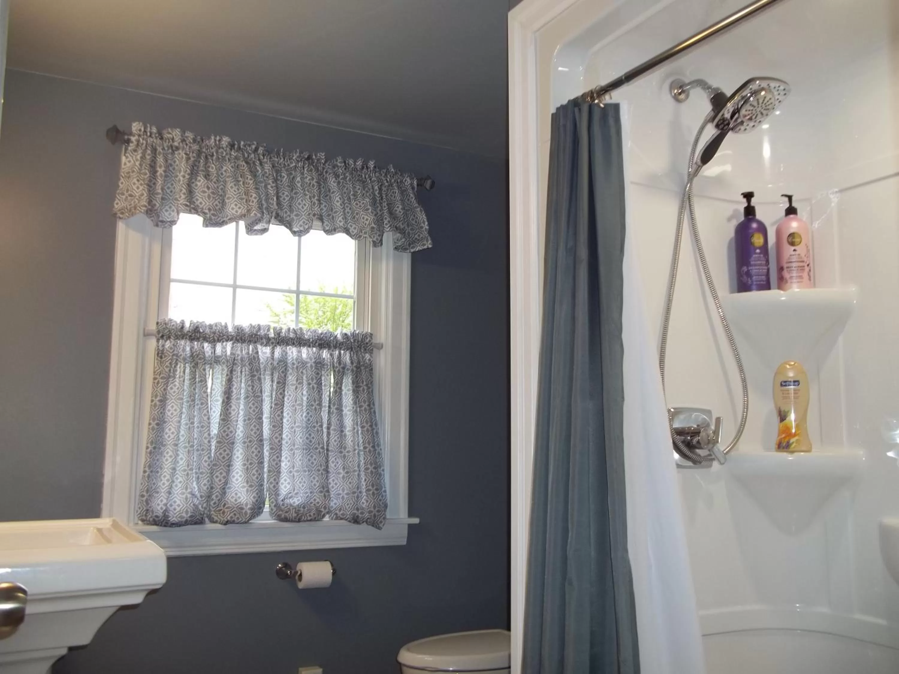 Bathroom in Abide Within Bed & Breakfast