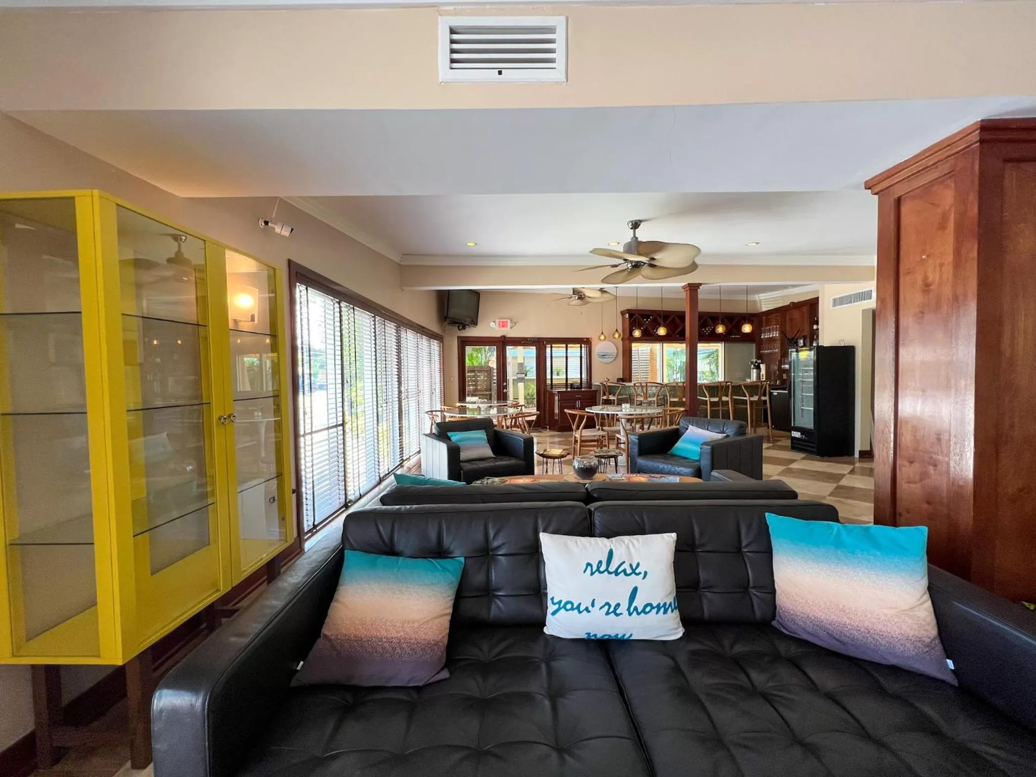 Seating area in Victoria Park Hotel