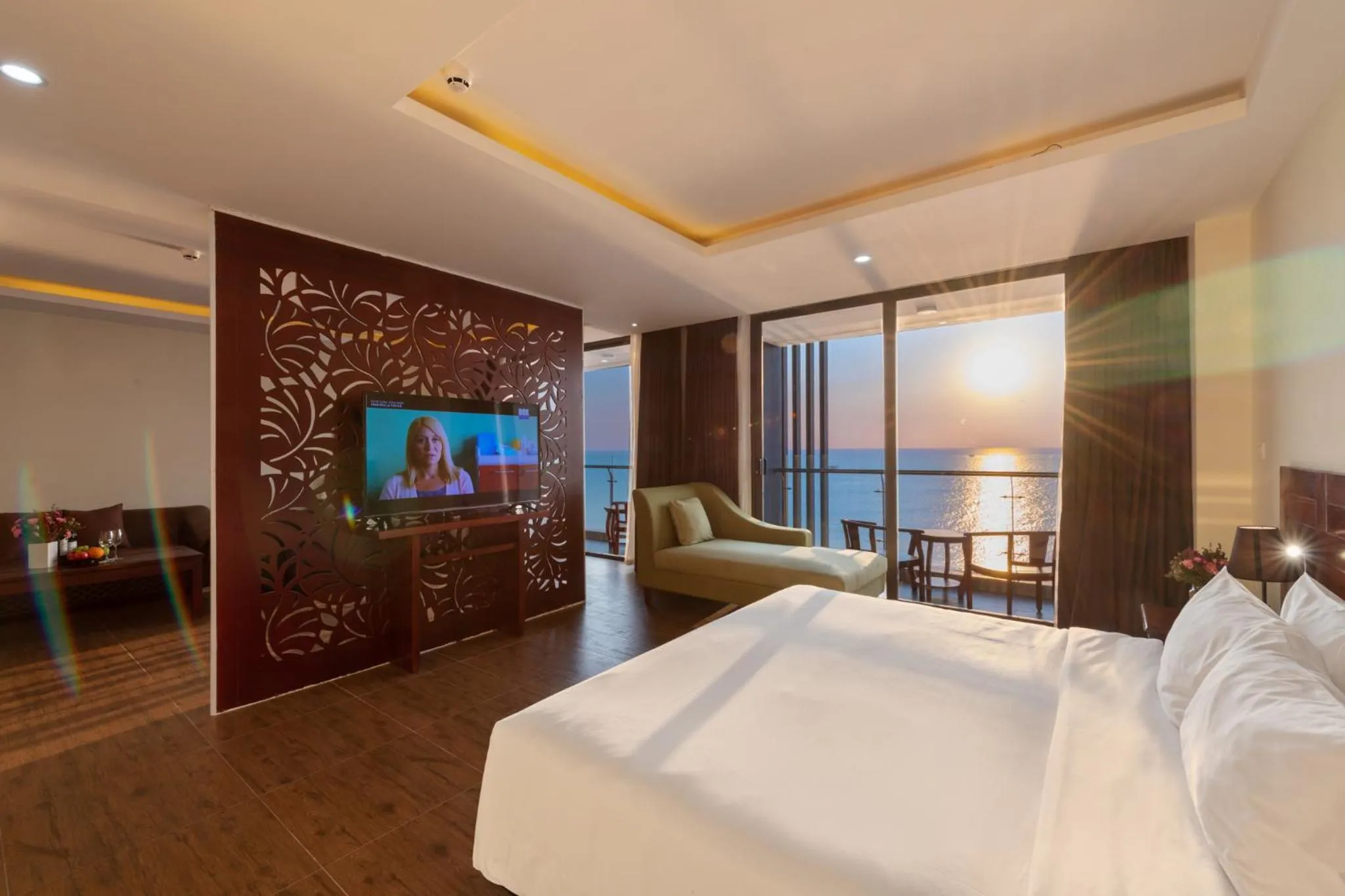 Bed in Amarin Resort & Spa Phu Quoc