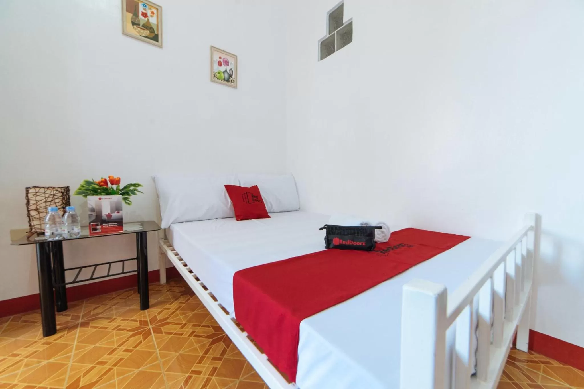 Bed in RedDoorz at Pag Asa Rawis Legazpi