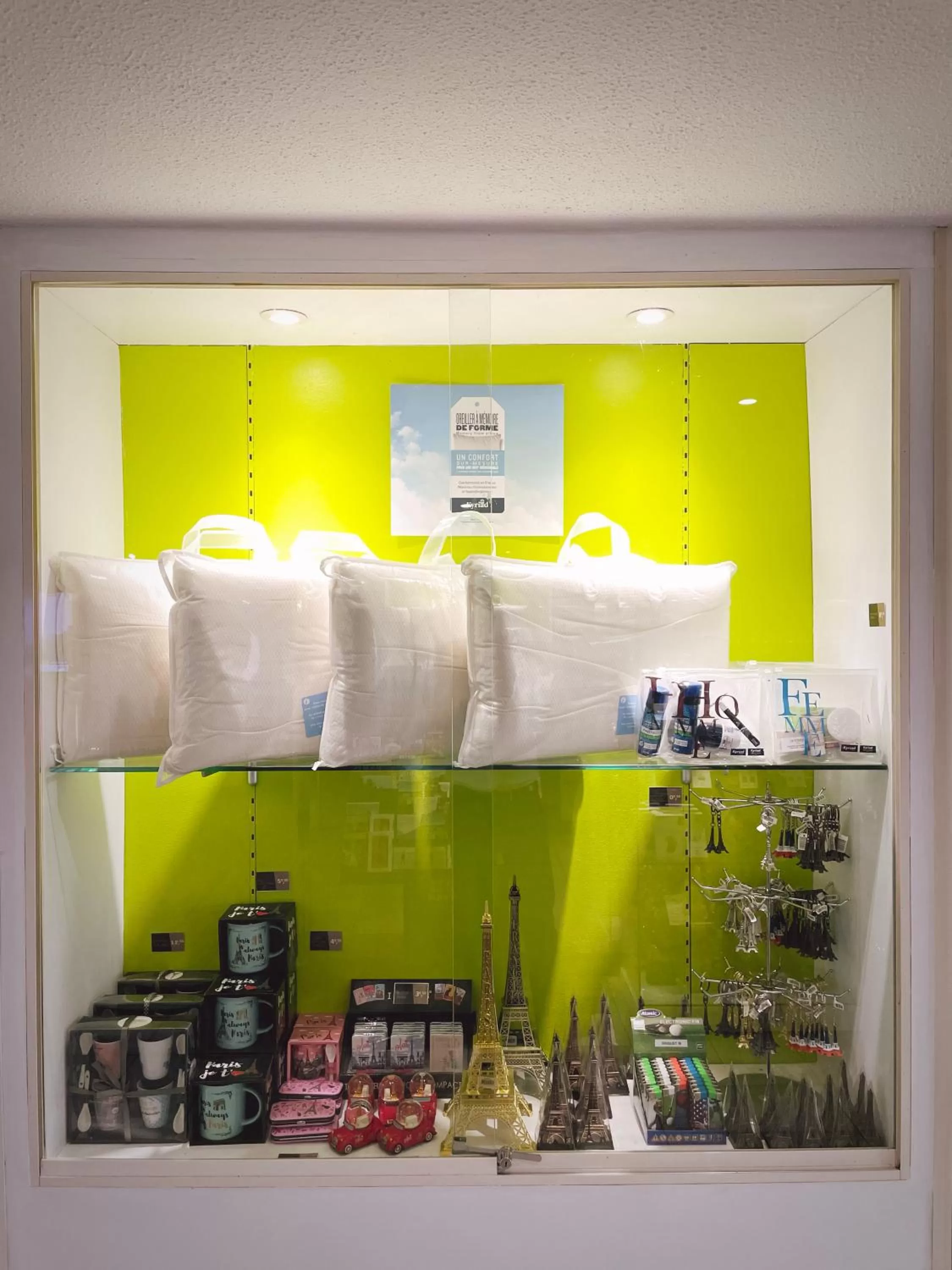 On-site shops in Kyriad Nemours