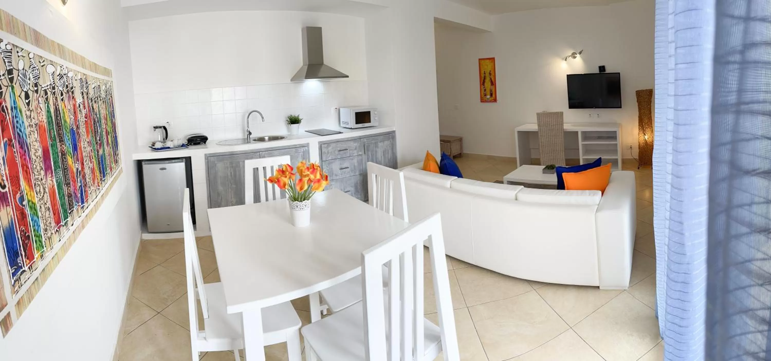 Kitchen or kitchenette in Branco Suites - Rooms & Holiday Apartments