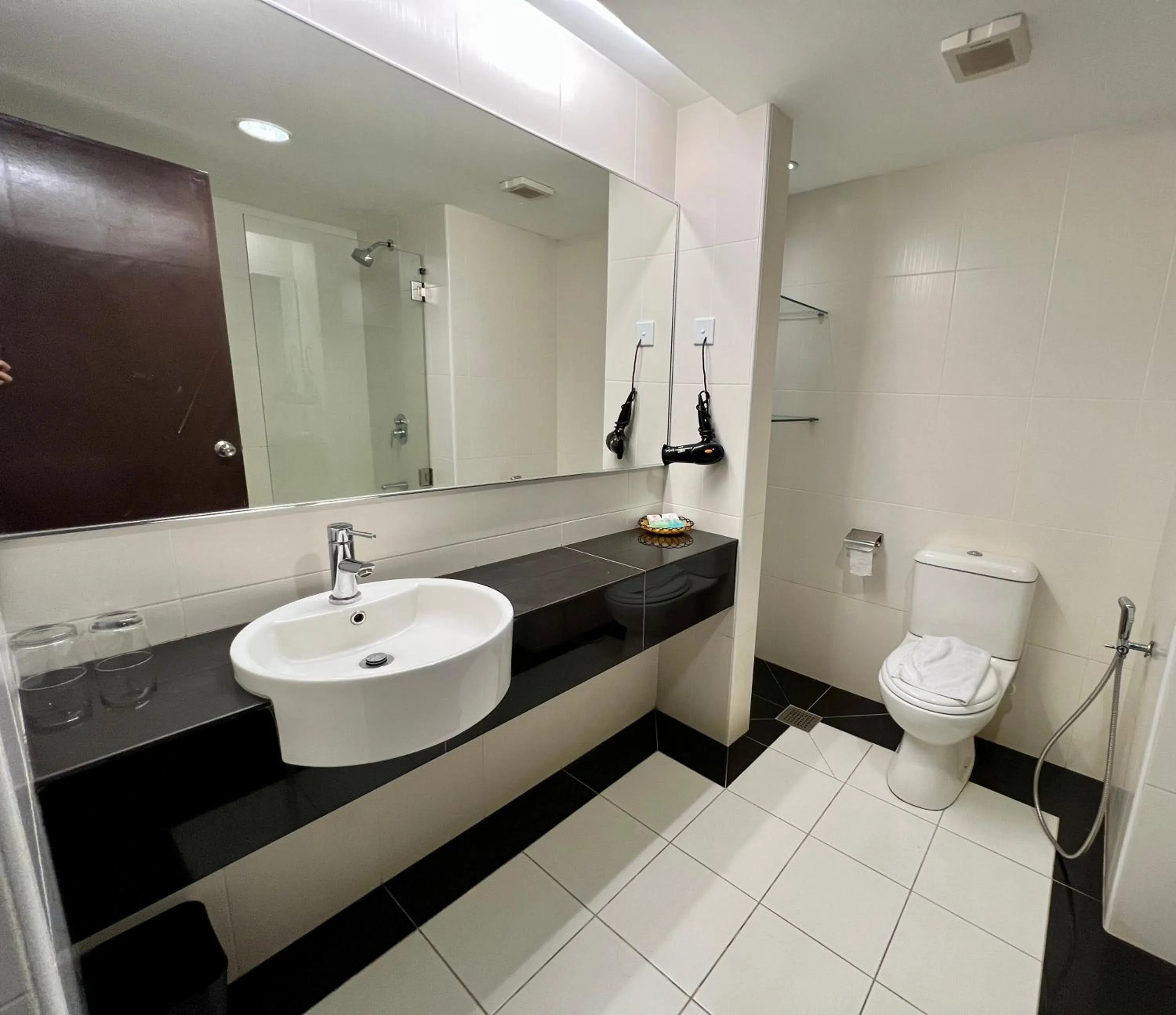 Bathroom in Hotel Yt Midtown Kuala Terengganu
