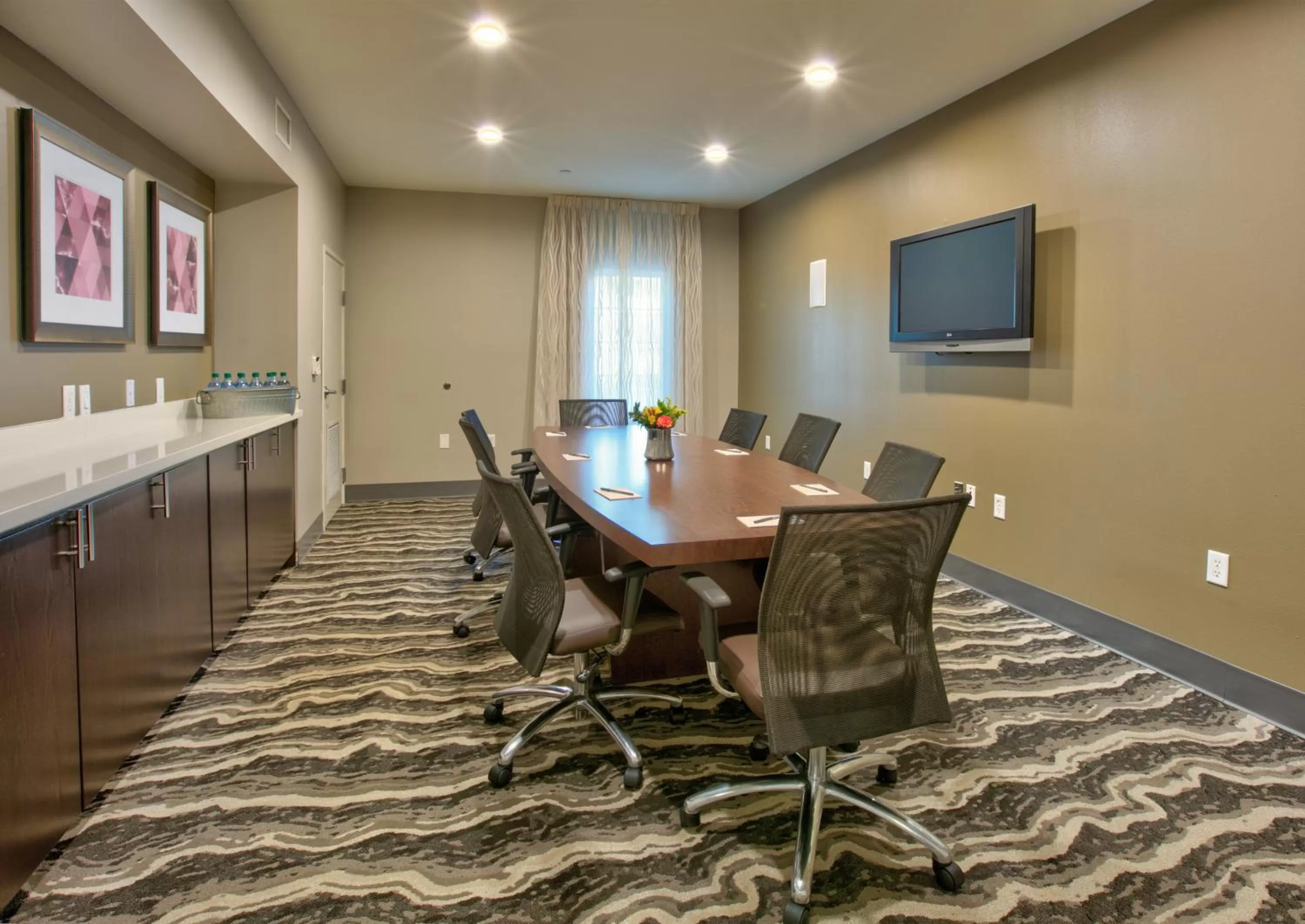 Meeting/conference room in Staybridge Suites Plano - Richardson Area by IHG