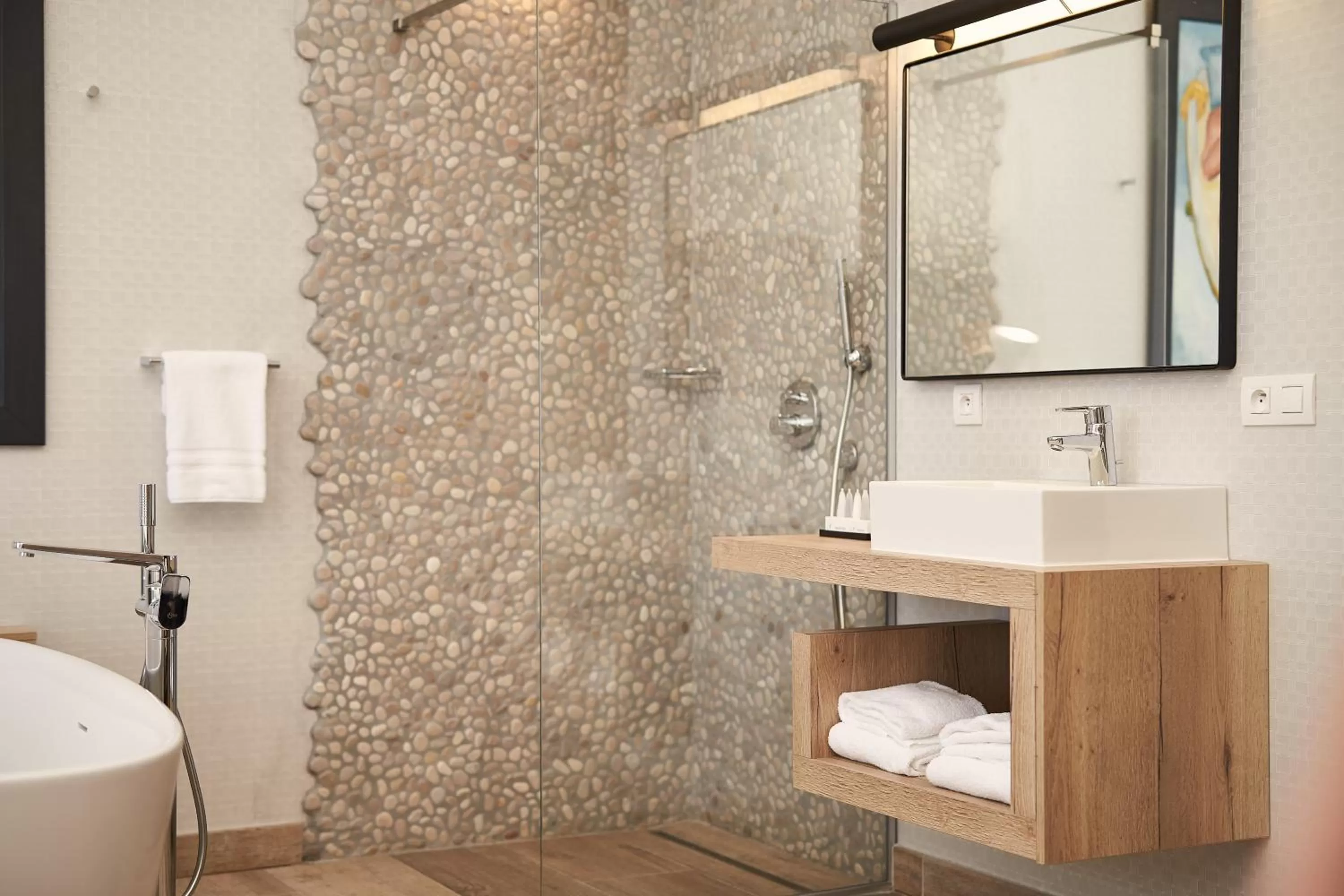 Shower in Van Der Valk Luxembourg Arlon