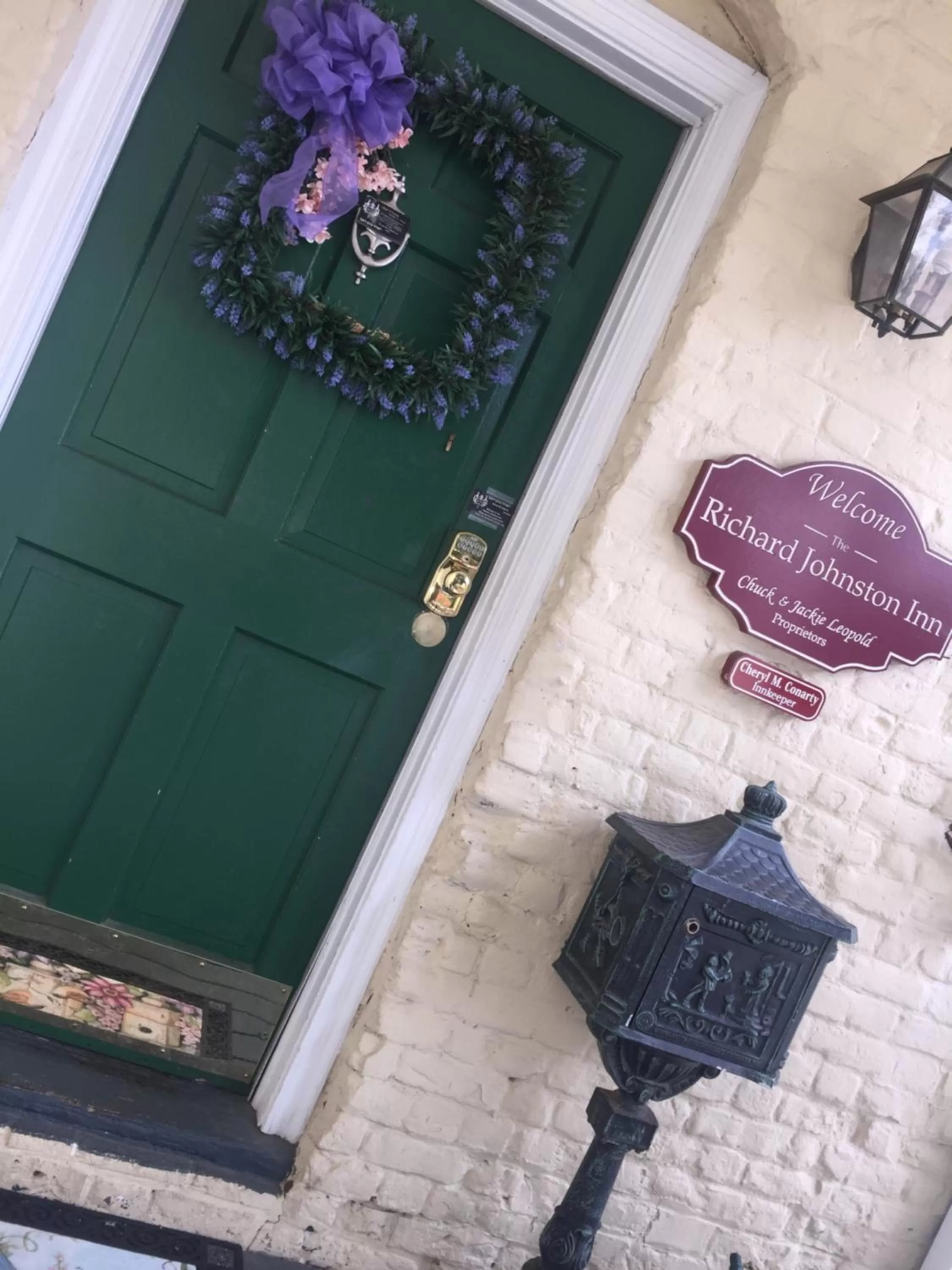 The Richard Johnston Inn & 1890 Caroline House