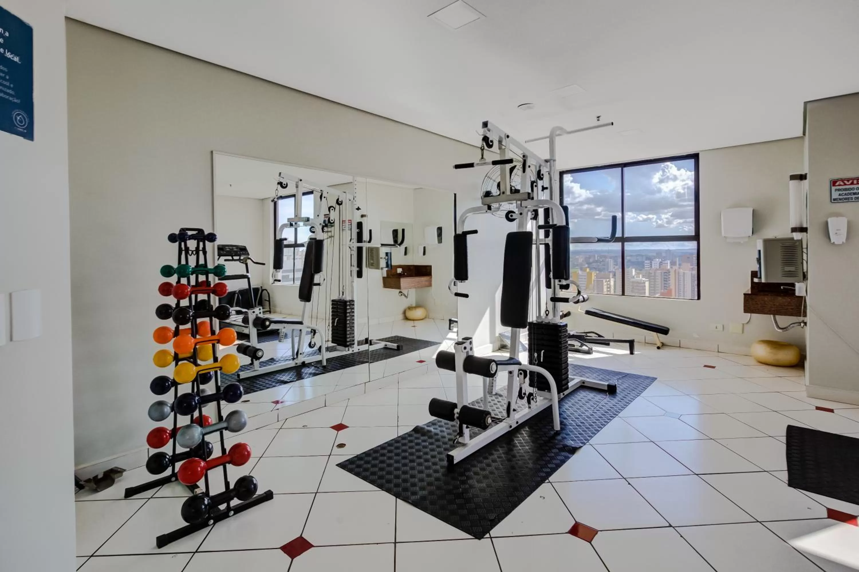 Fitness centre/facilities in Slaviero Londrina Flat