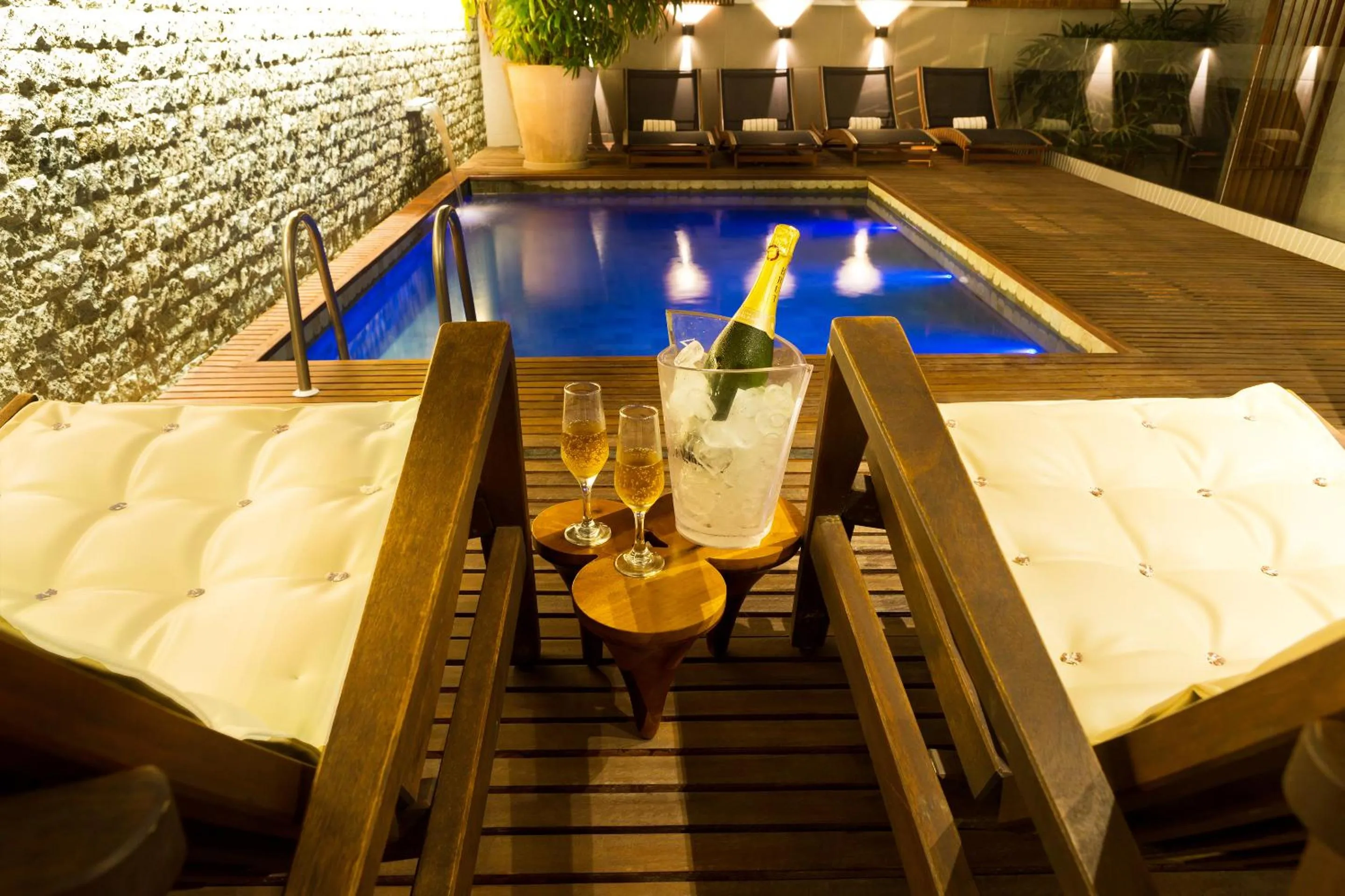 Swimming pool in Ritz Leblon