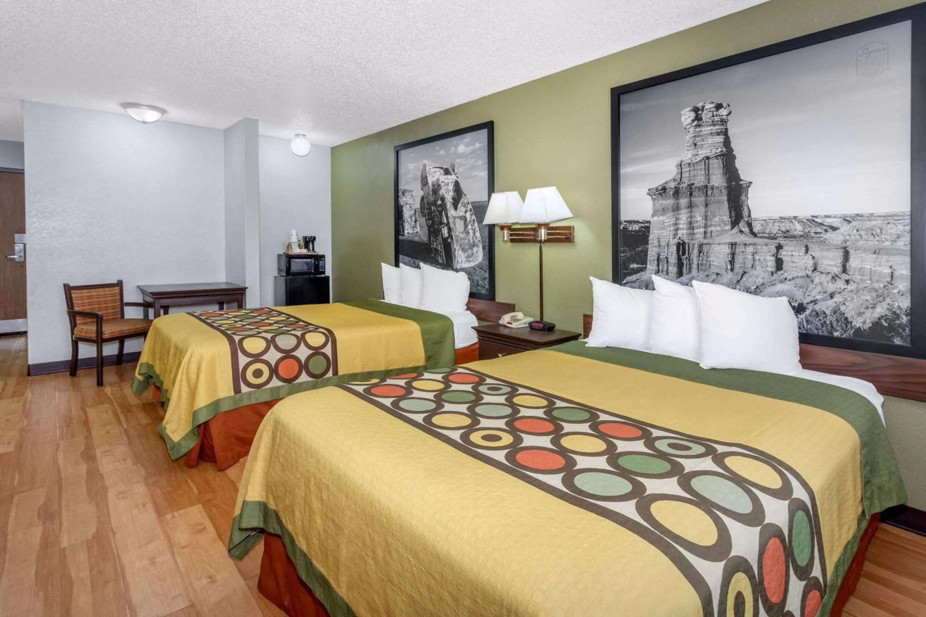 Photo of the whole room, Bed in Super 8 by Wyndham Amarillo Central TX