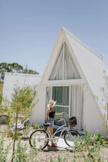 Esperance Chalet Village