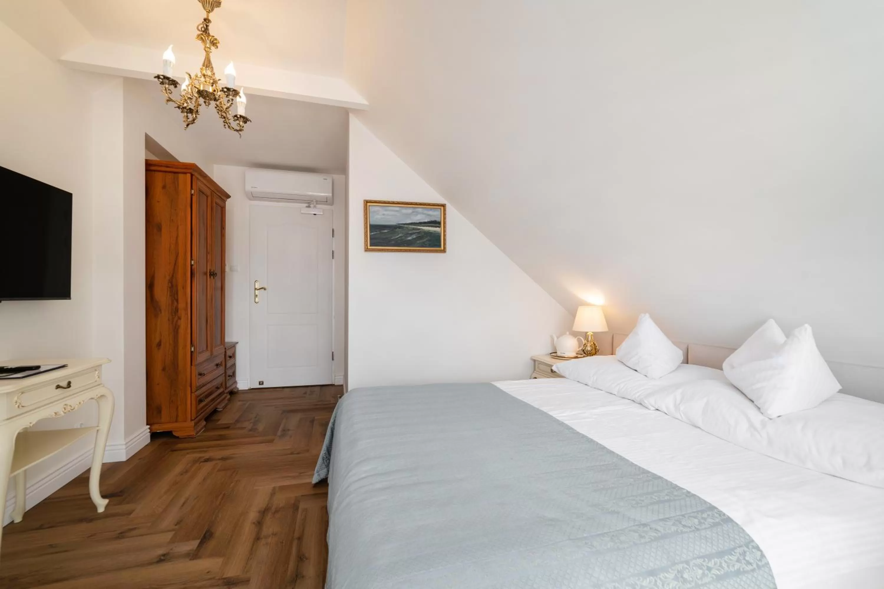 Bed in Pensjonat & Restauracja Admirał