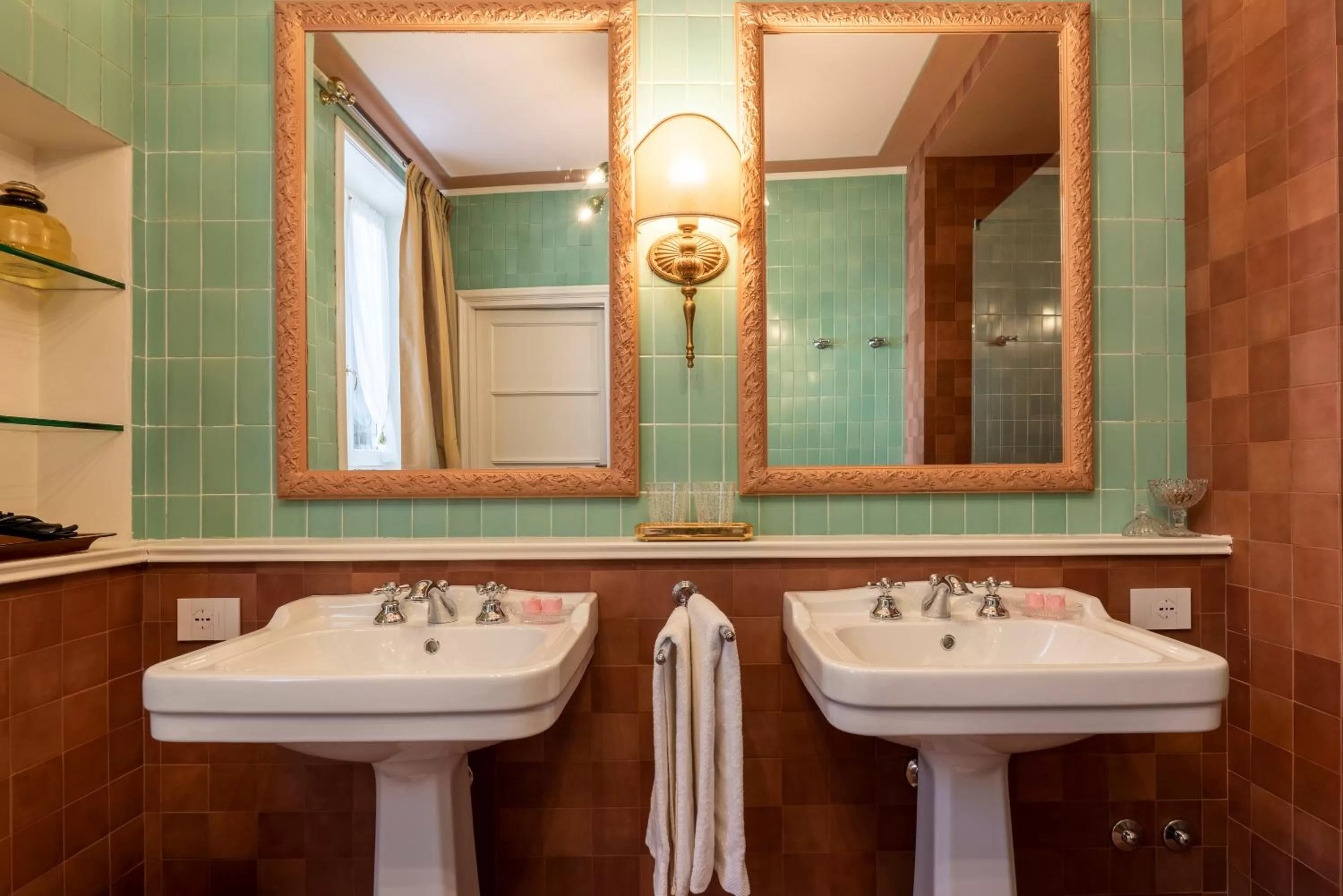Bathroom in FORESTERIA di PALAZZO RADICI