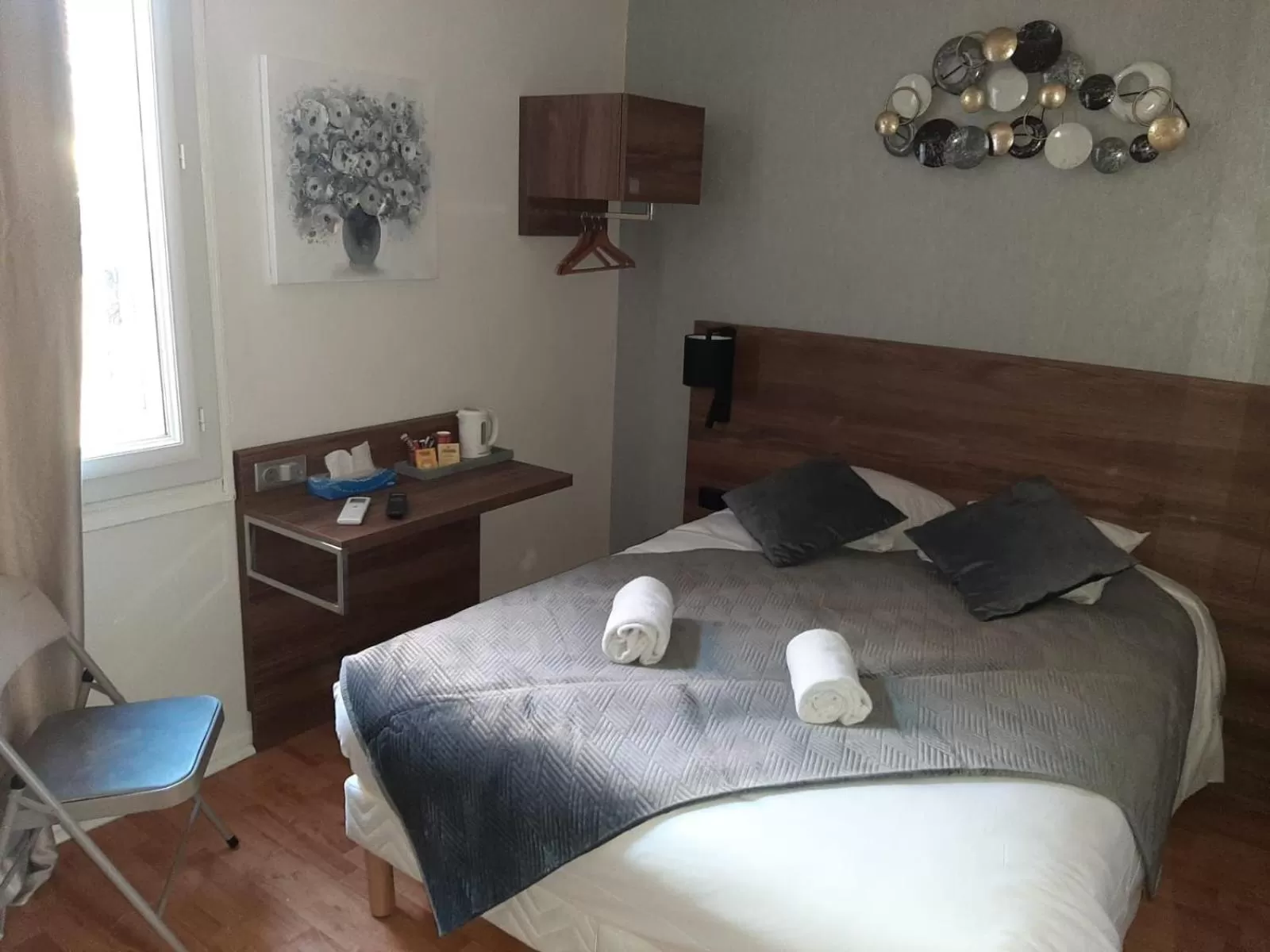 Bed in Hotel Le Rochegude