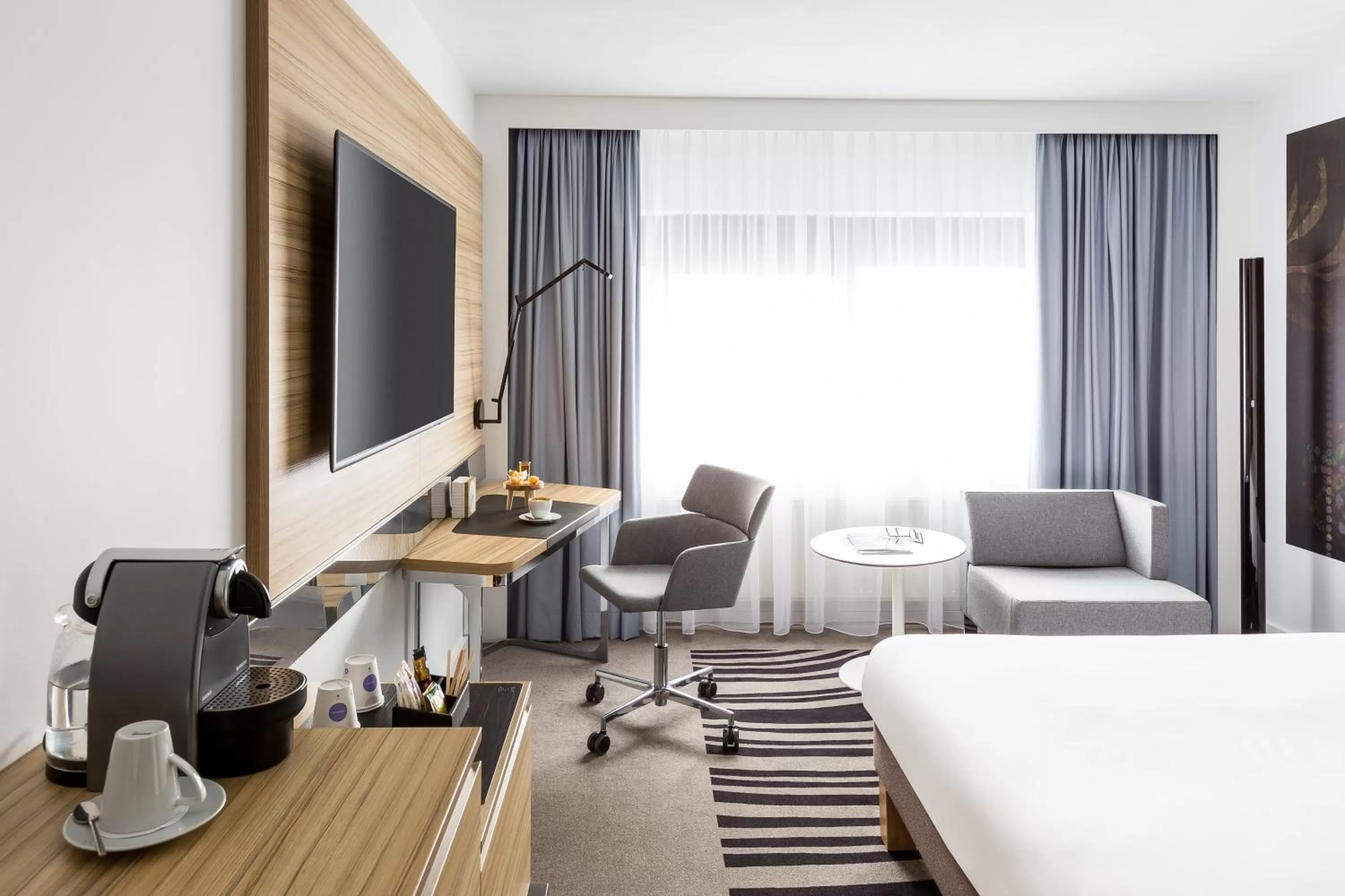 Bedroom, Bed in Novotel Amsterdam City