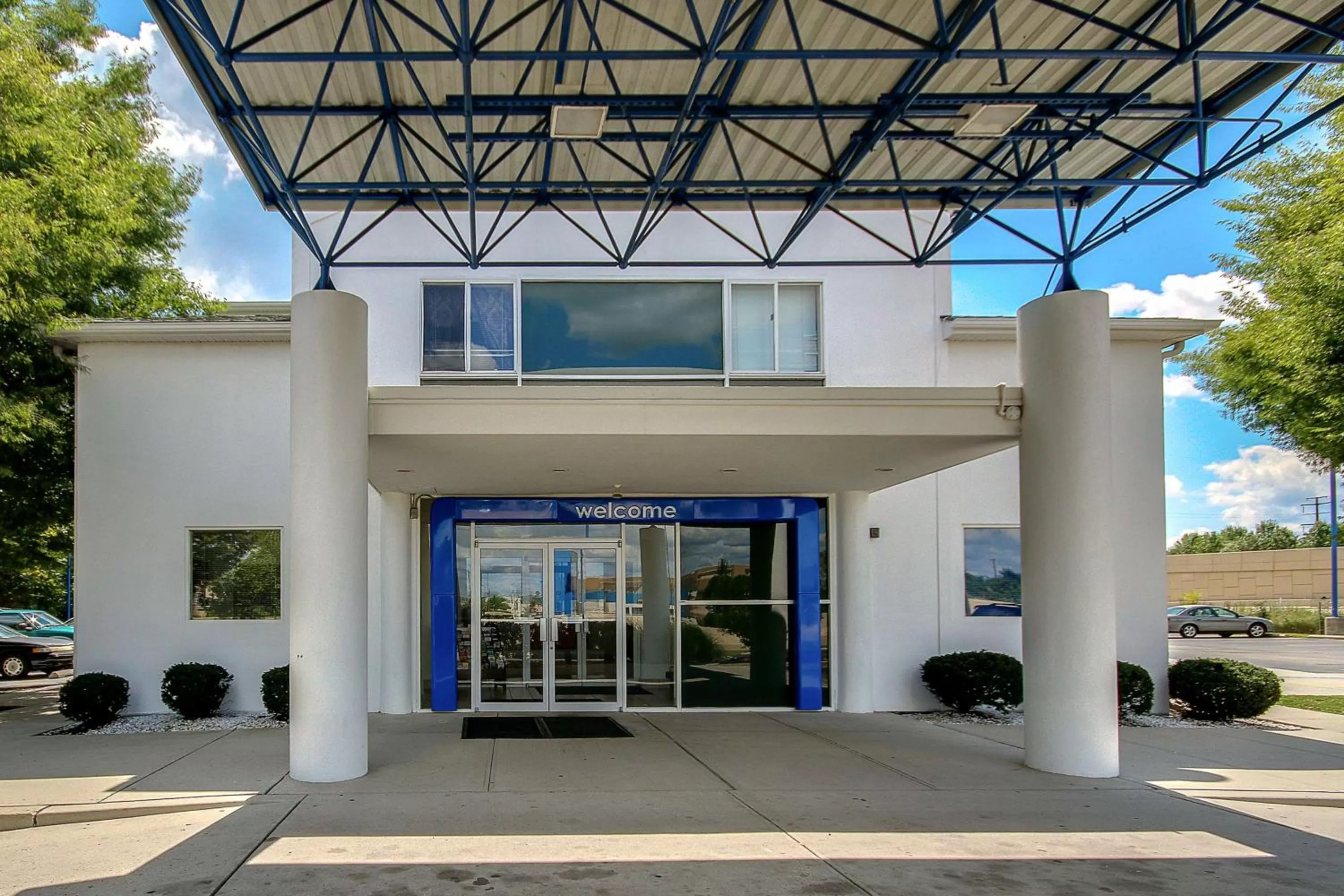 Property building in Motel 6 King Of Prussia PA