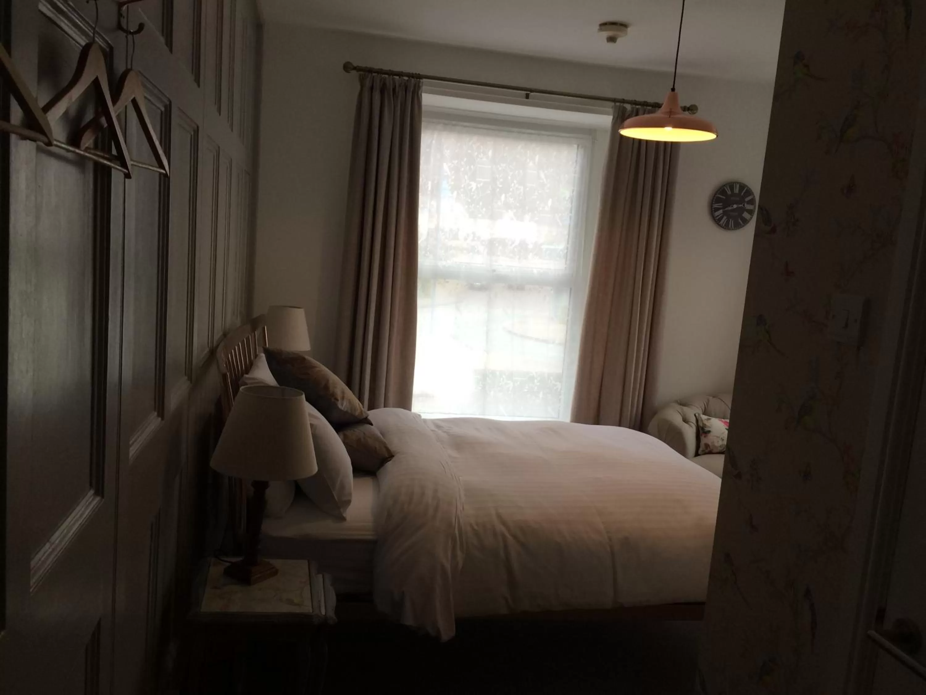 Bedroom, Bed in Portreath Arms